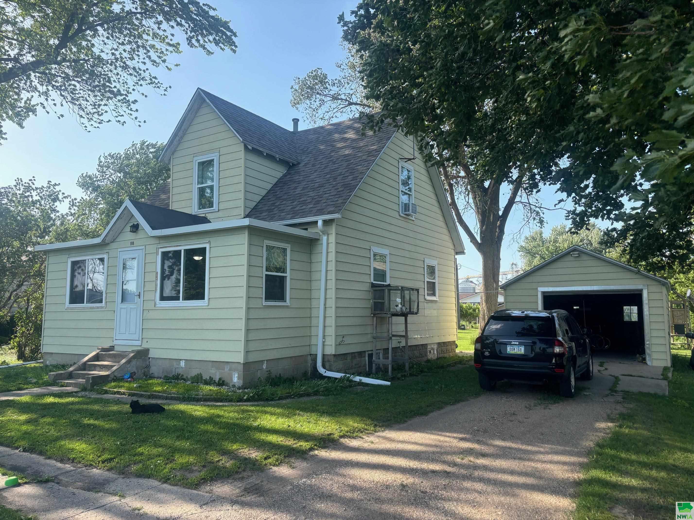 MLS #829327