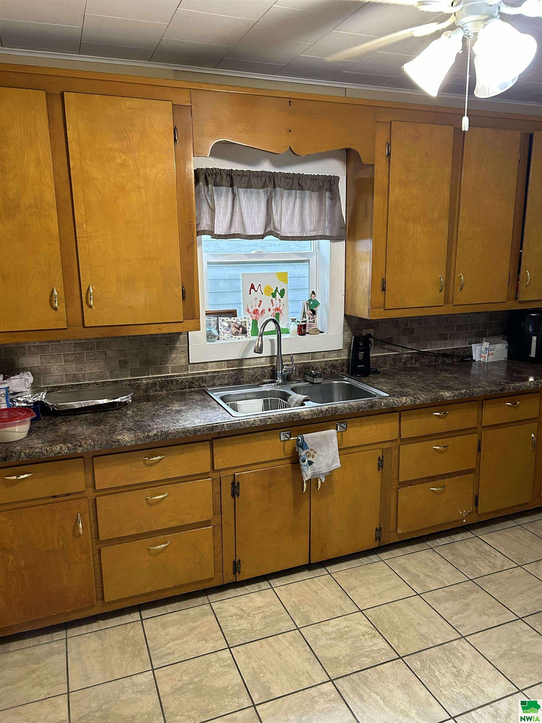 MLS #829327