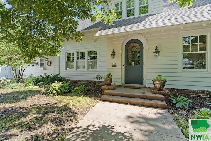 415 Canby, Vermillion, SD 57069 