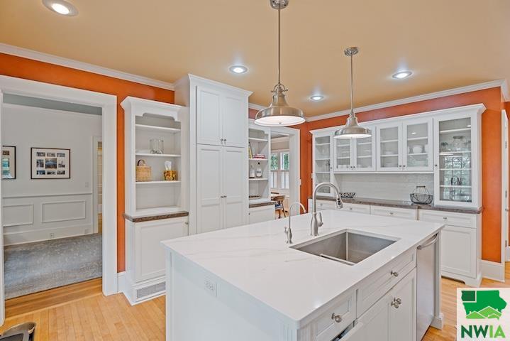 MLS #829330
