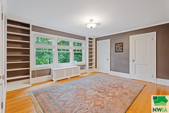 MLS #829330