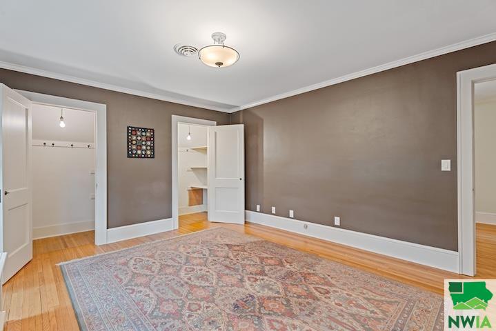 MLS #829330