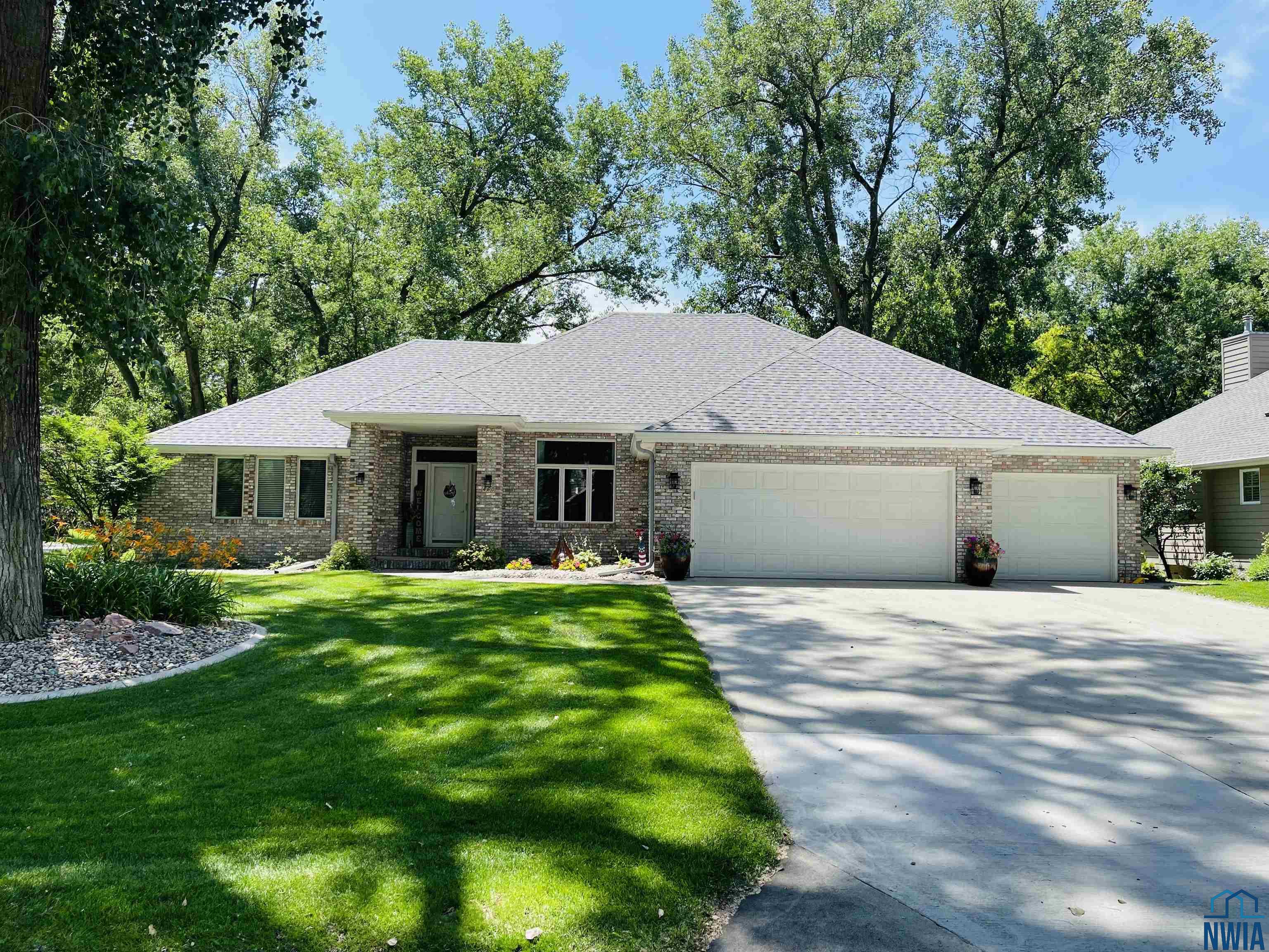 460 Royal Troon N, Dakota Dunes, SD 57049 