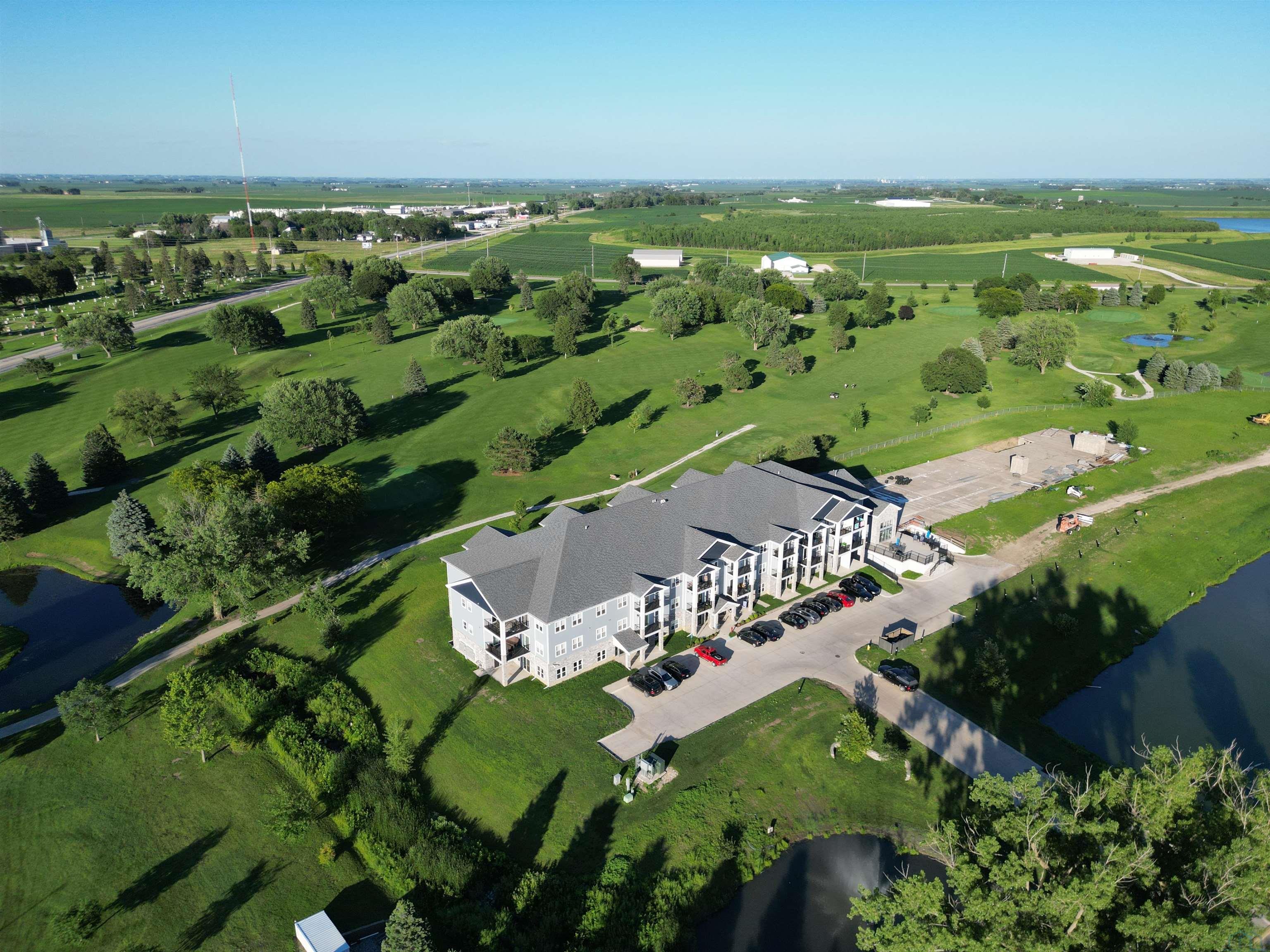 201 Sunrise Park Road #104, Storm Lake, IA 50588 