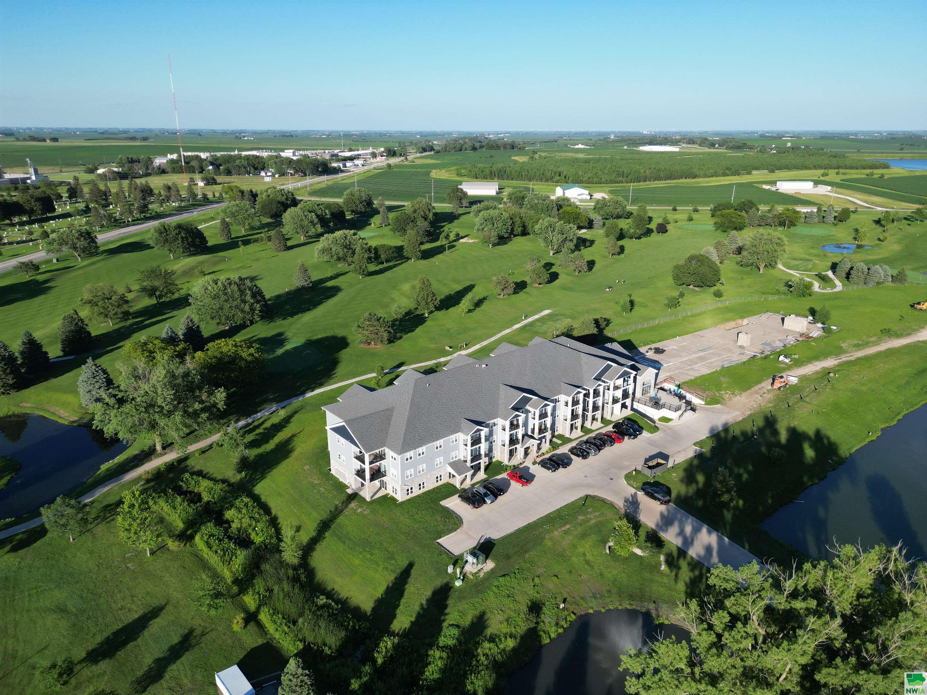 201 Sunrise Park Road #104, Storm Lake, IA 50588 