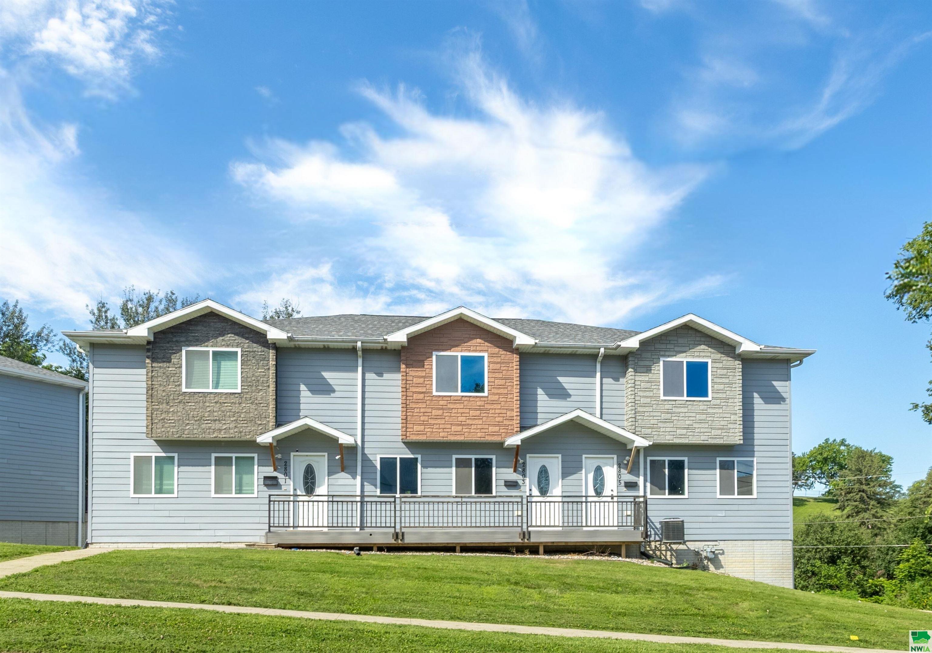 2803 Stone Park Blvd., Sioux City, IA 51104 