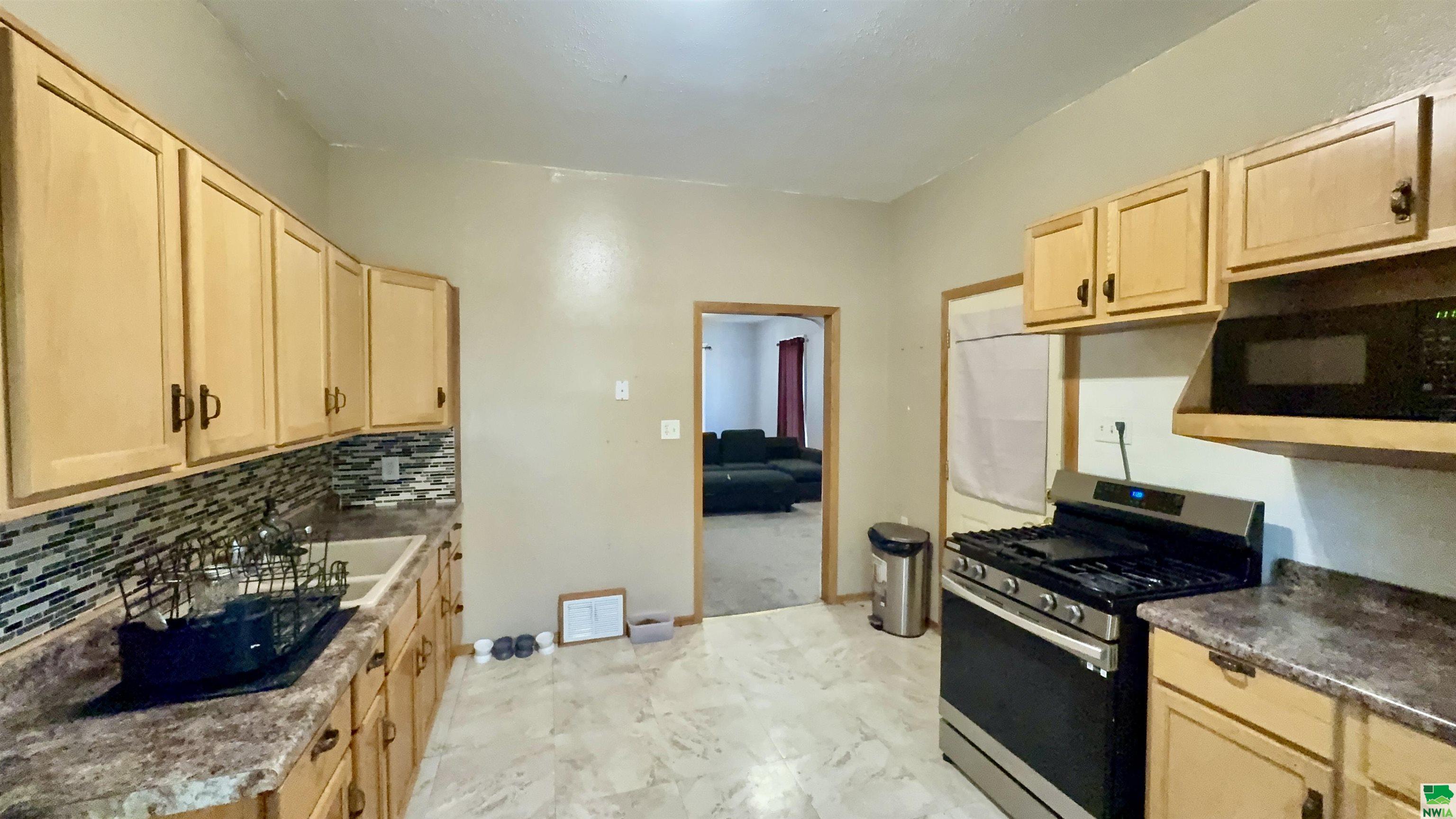 MLS #829352