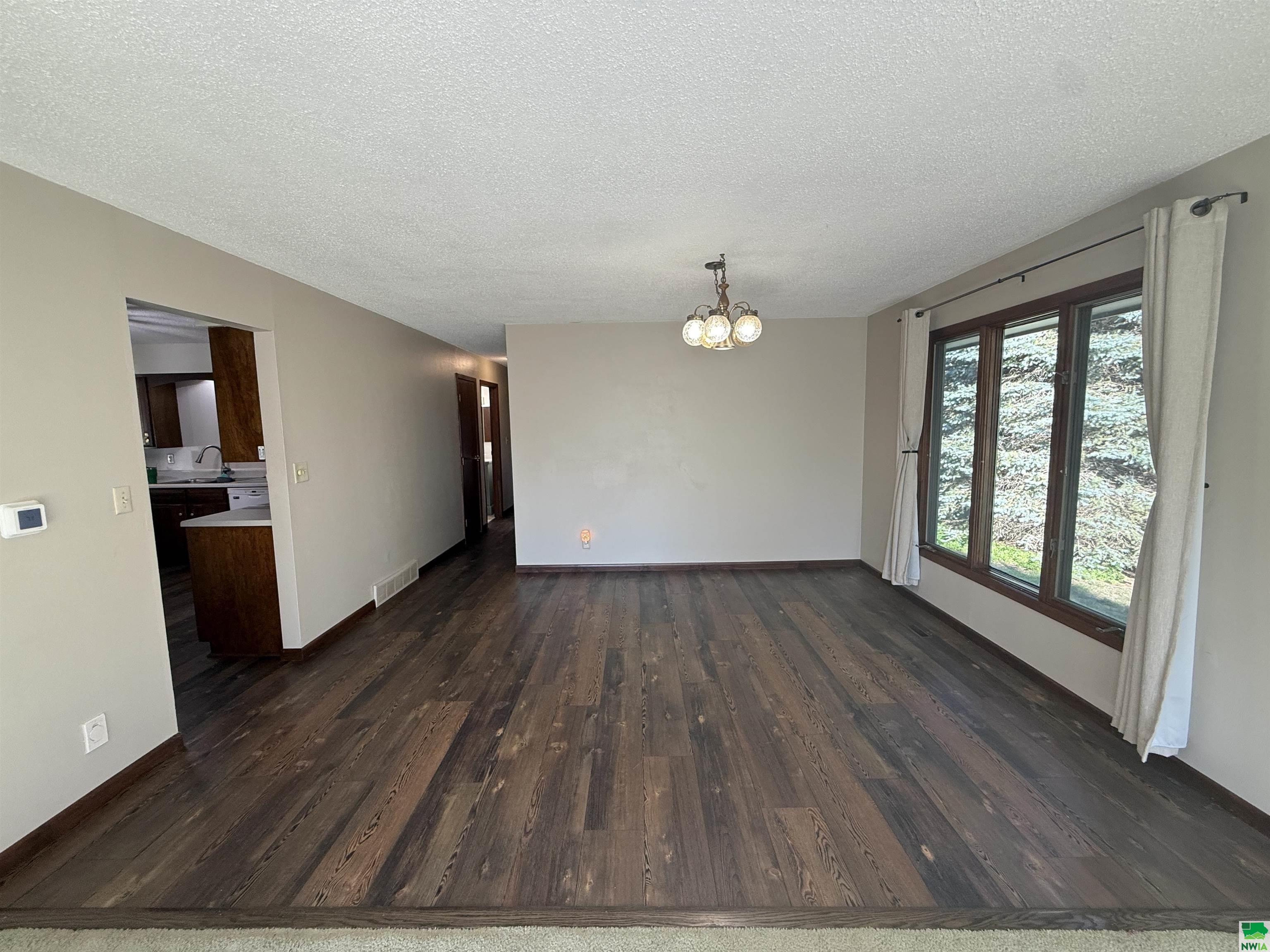 MLS #829356