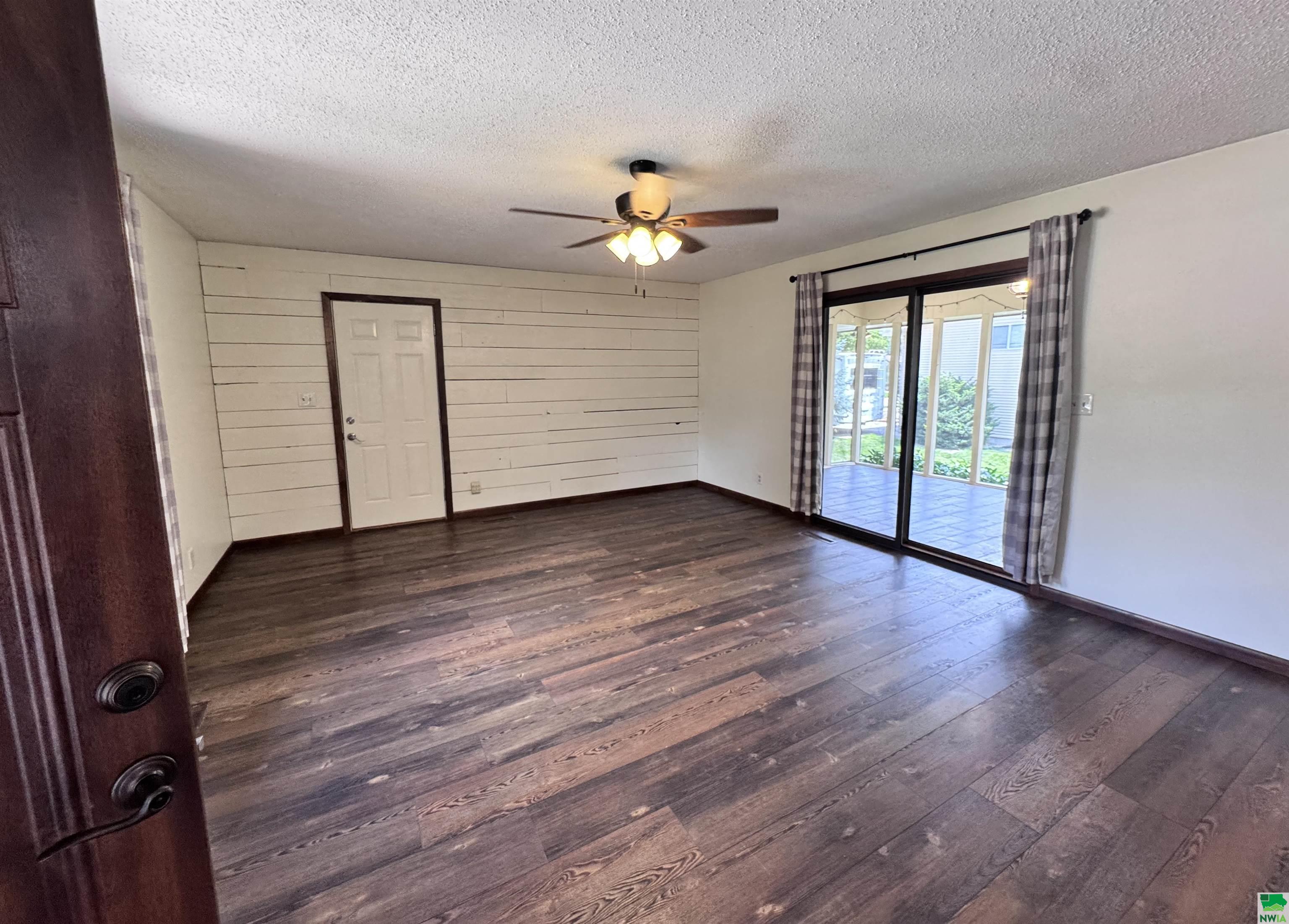 MLS #829356