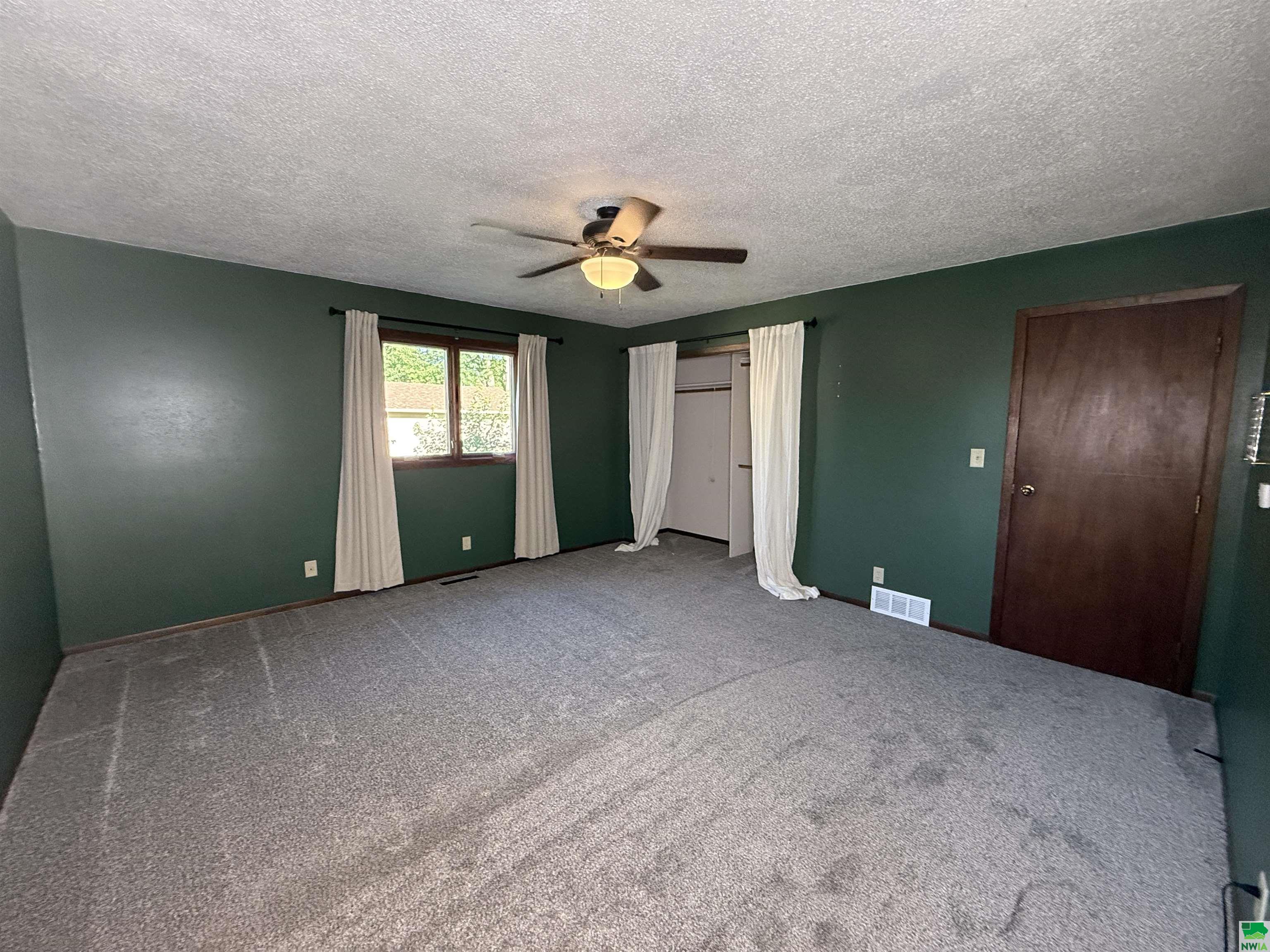 MLS #829356