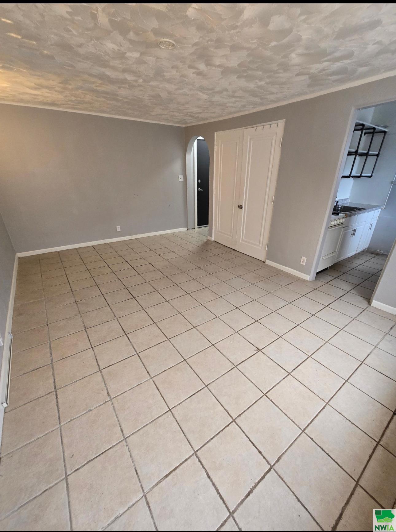 MLS #829357