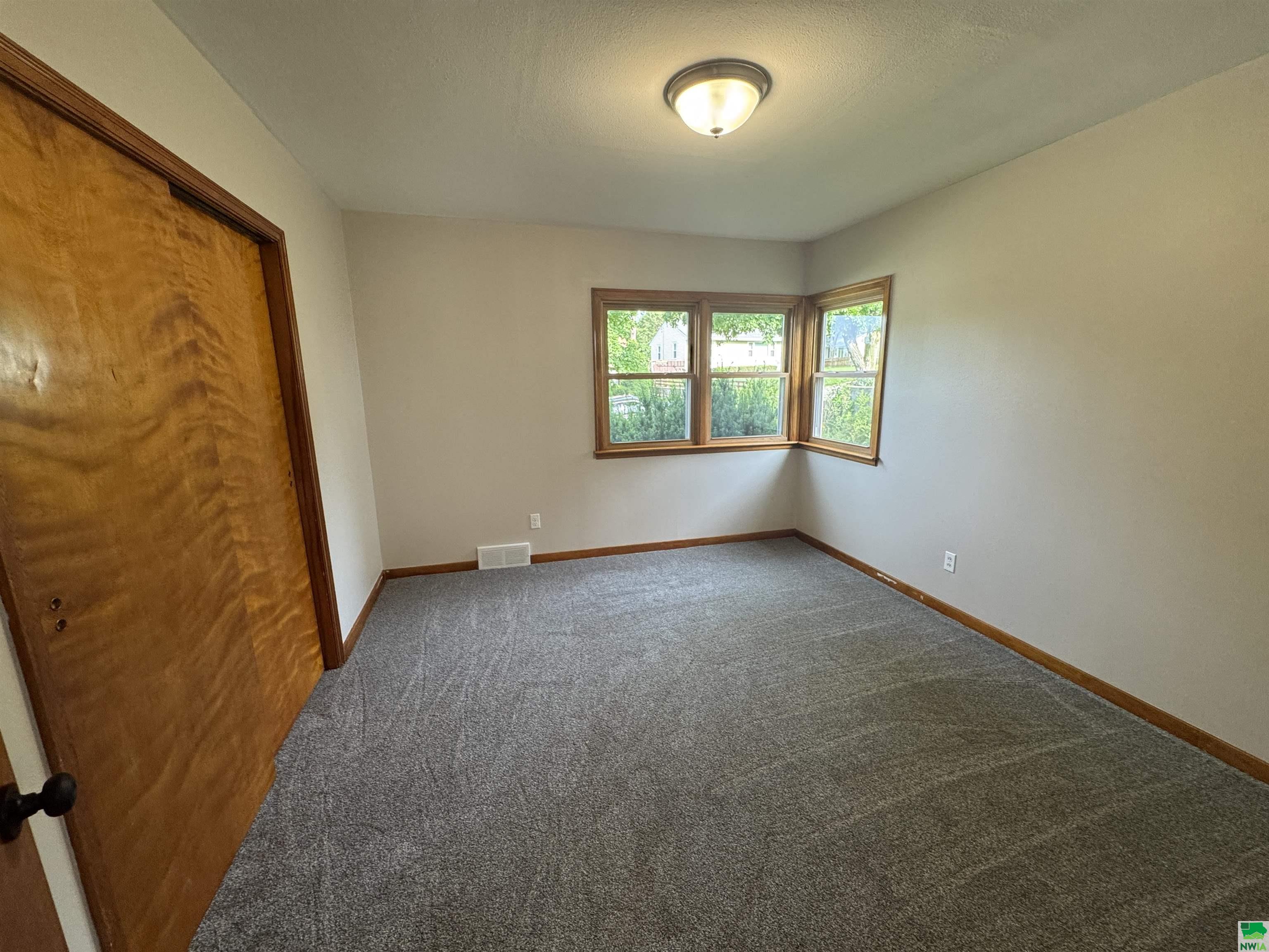 MLS #829371
