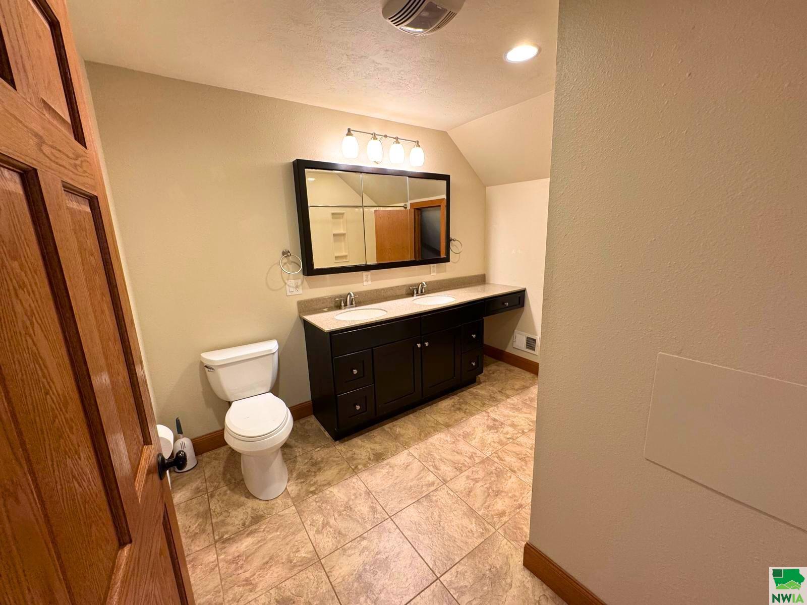 MLS #829372