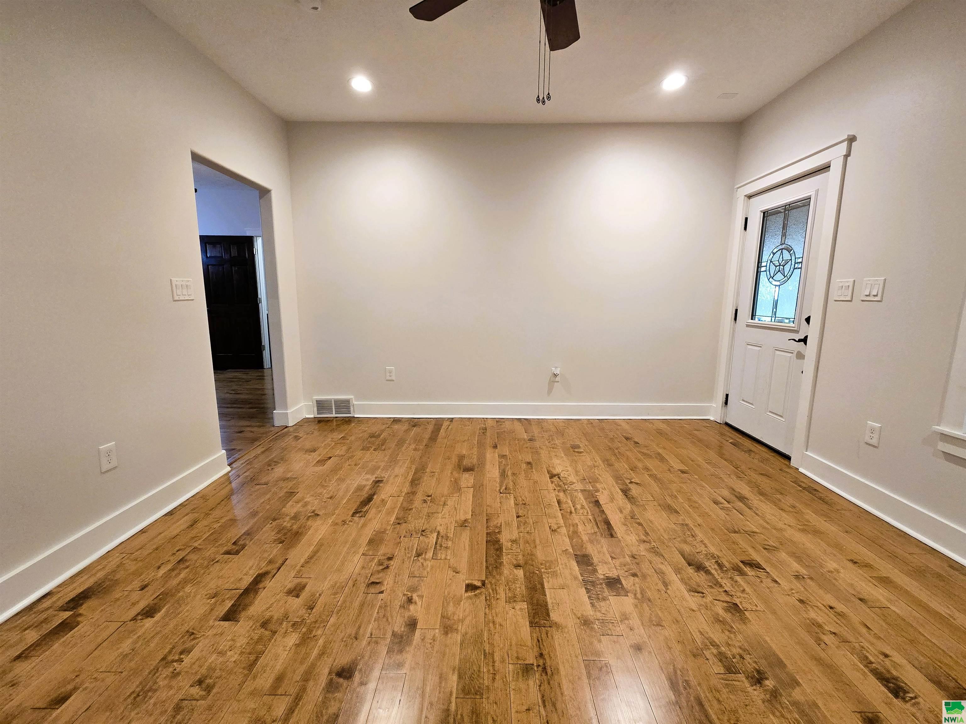 MLS #829374