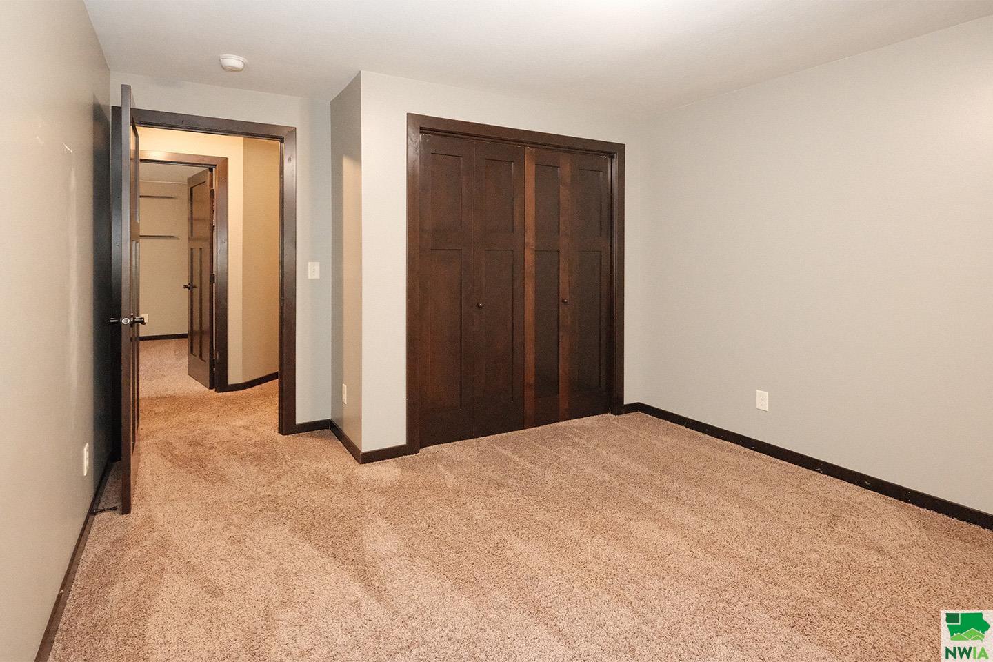 MLS #829376