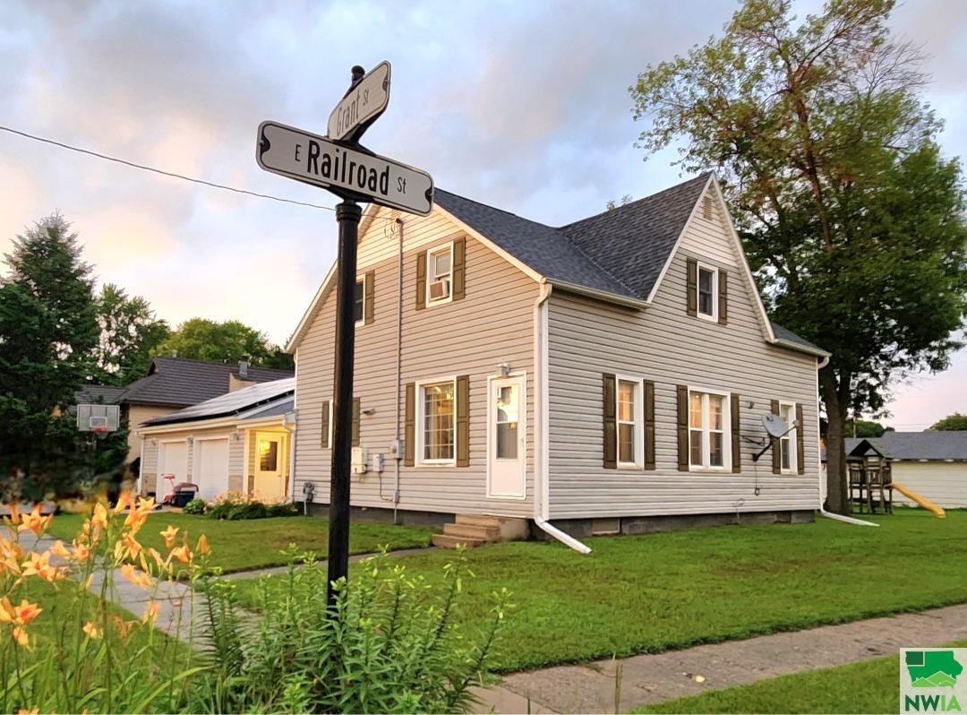 802 Grant St., Boyden, IA 51234 