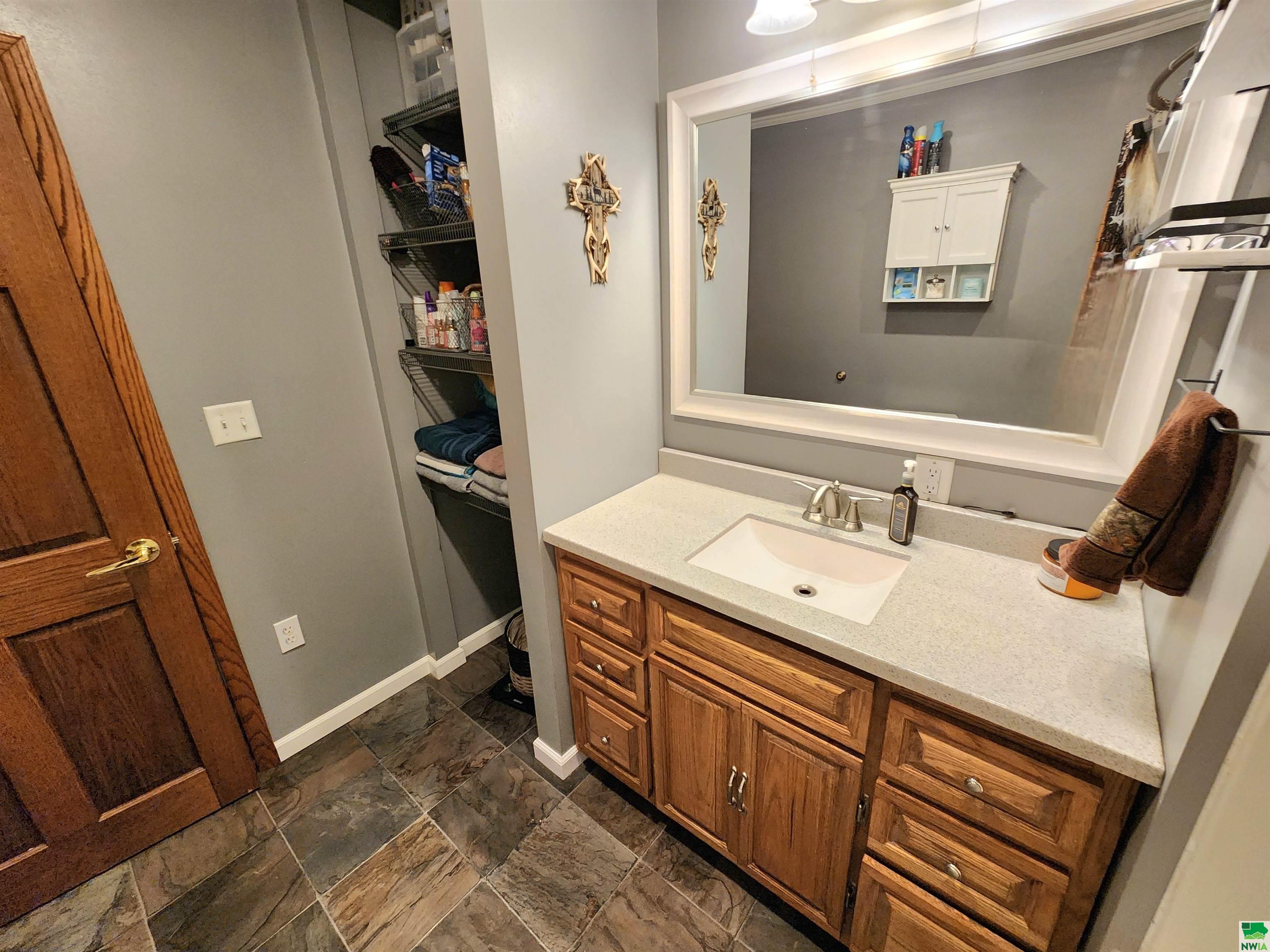 MLS #829380