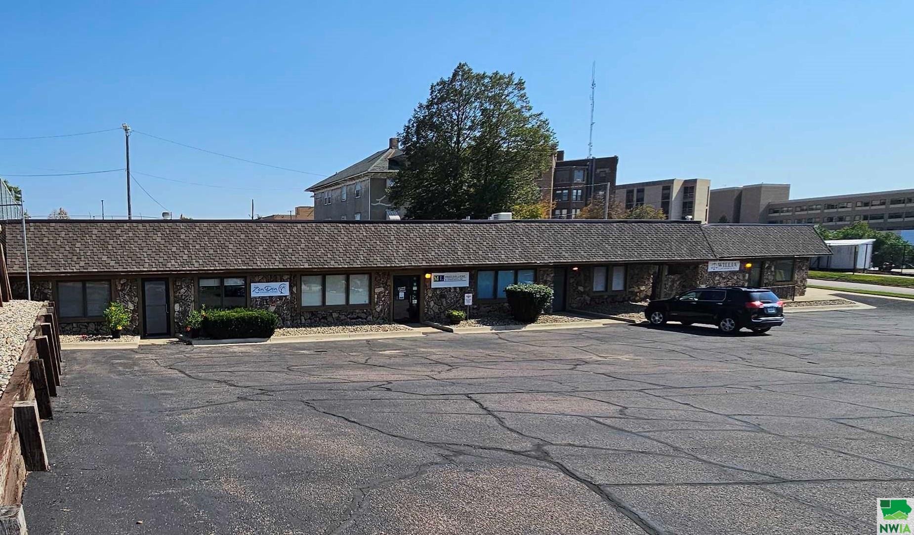 704 Jackson St., Sioux City, IA 51105 