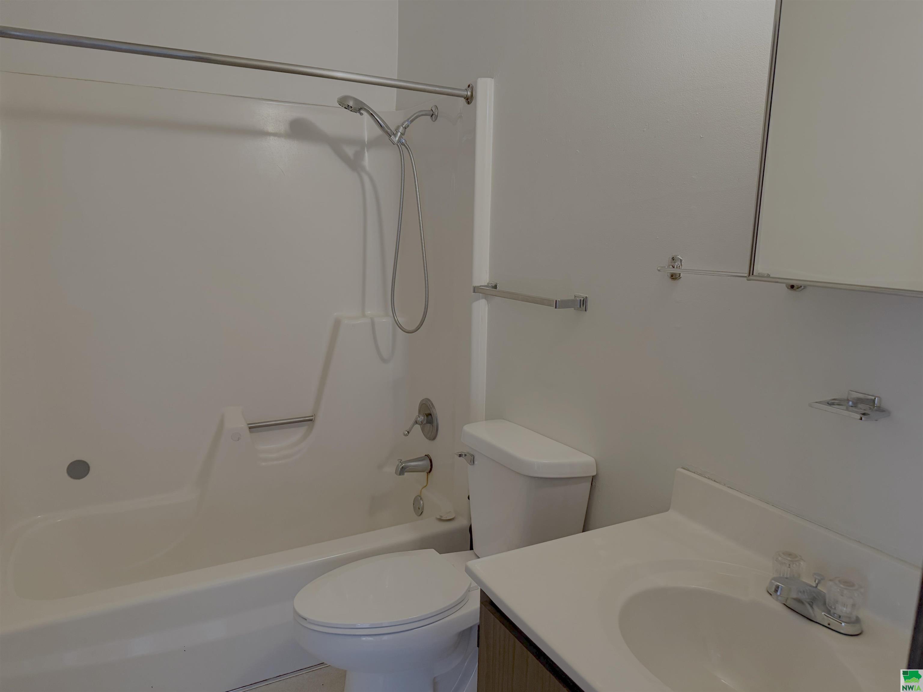 MLS #829396