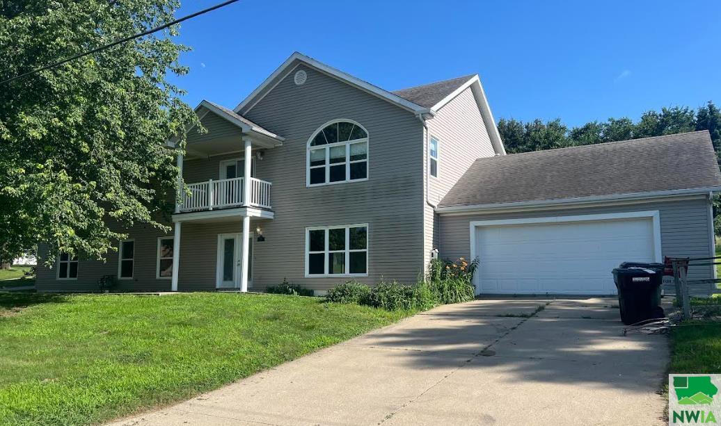 110 Mill Street E #A & B, Emerson, NE 68733 