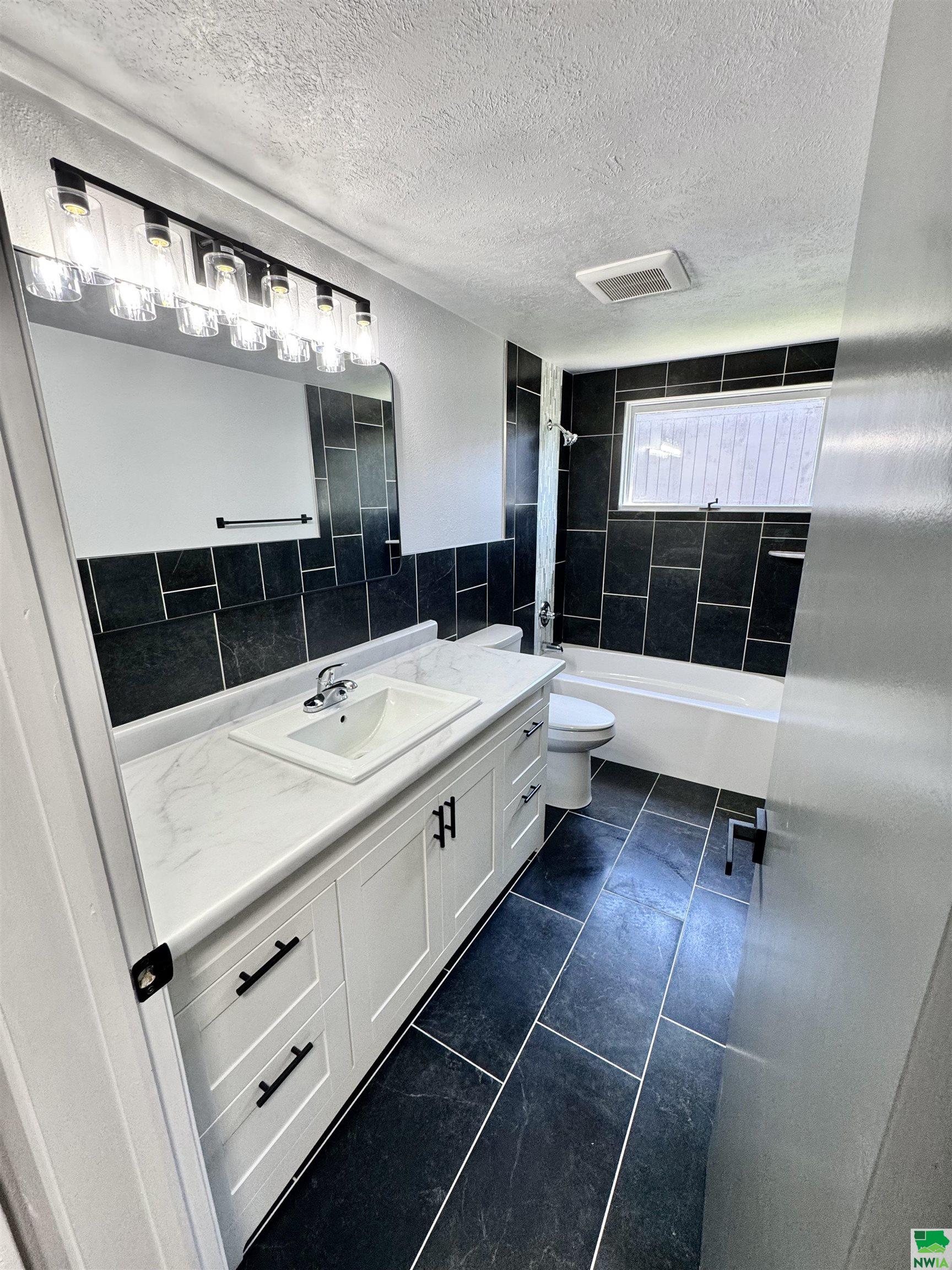 MLS #829405