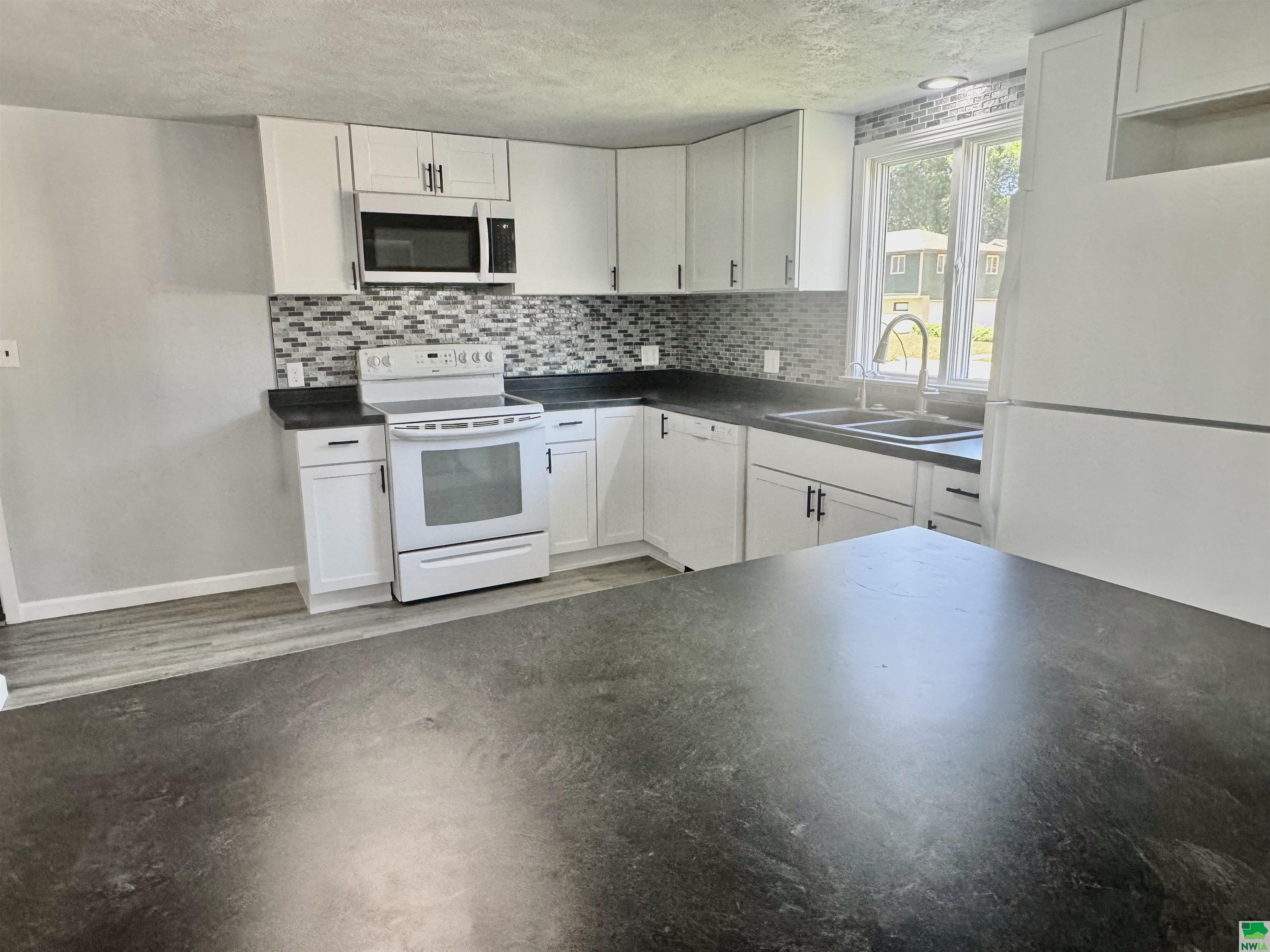 MLS #829405