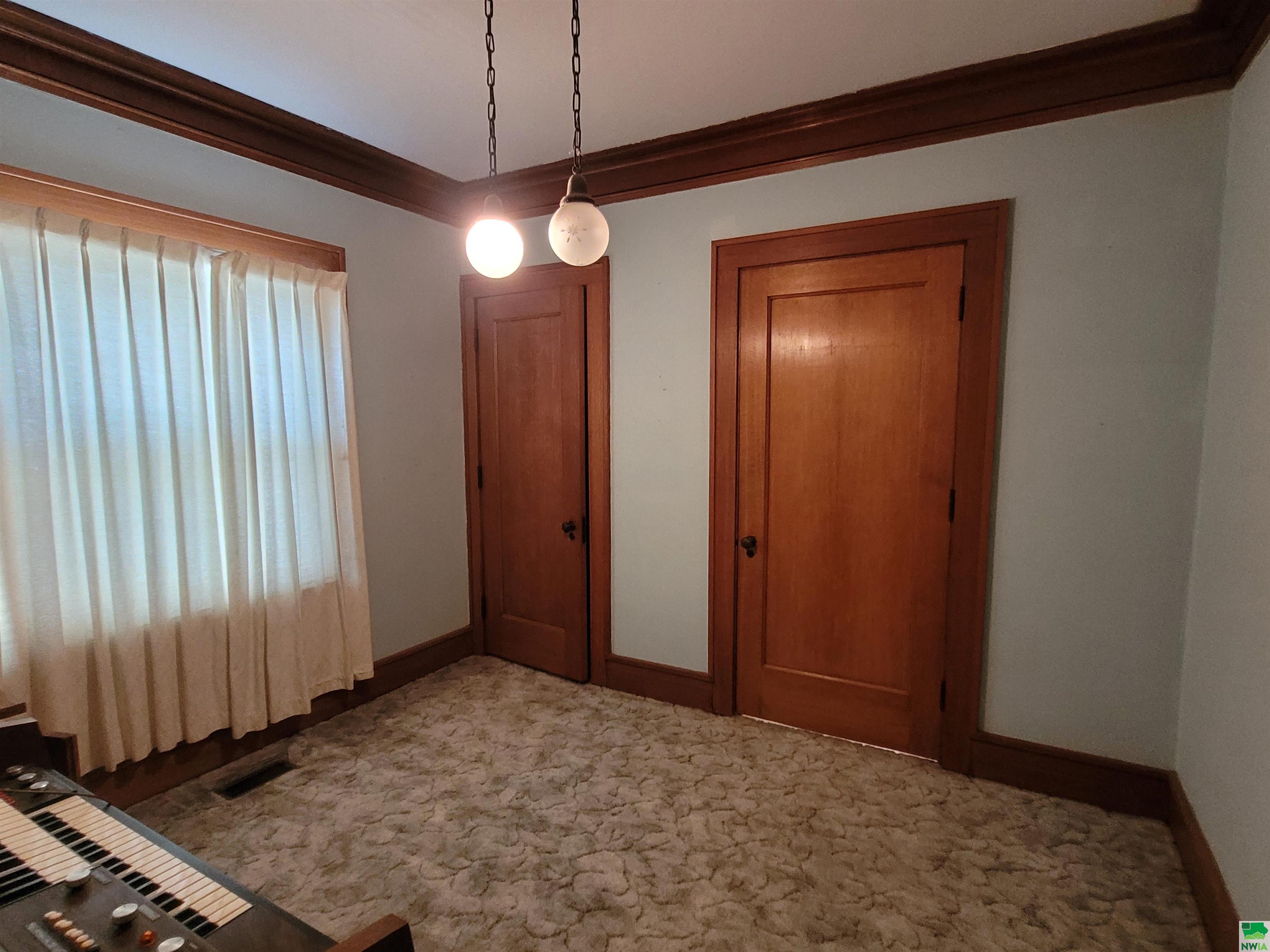 MLS #829413