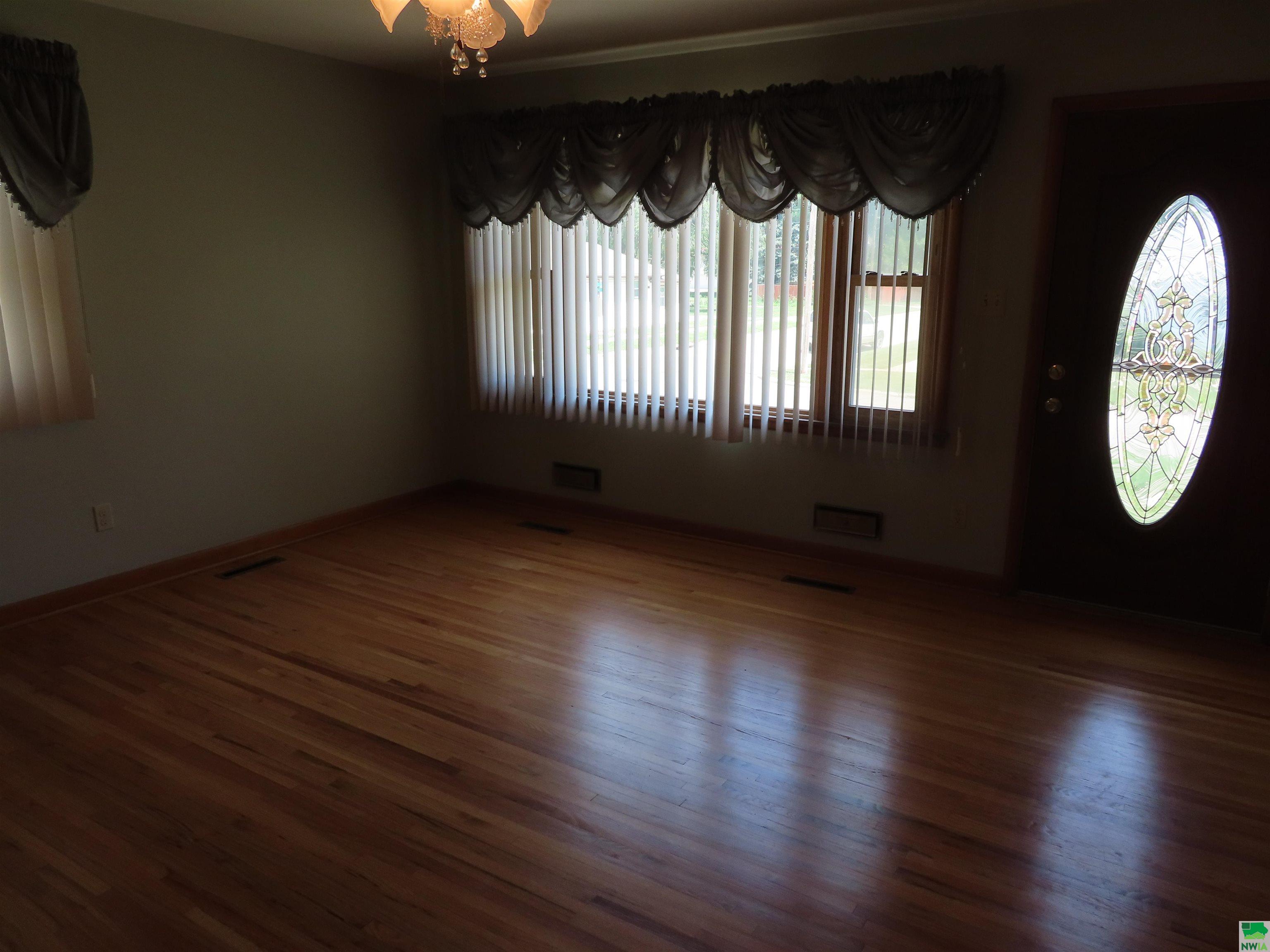 MLS #829416