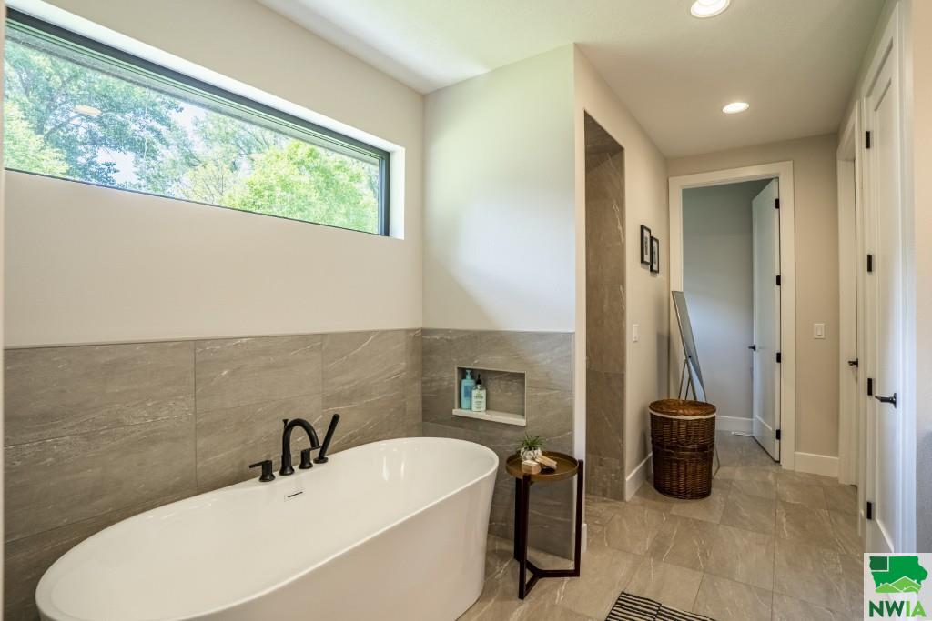 MLS #829423