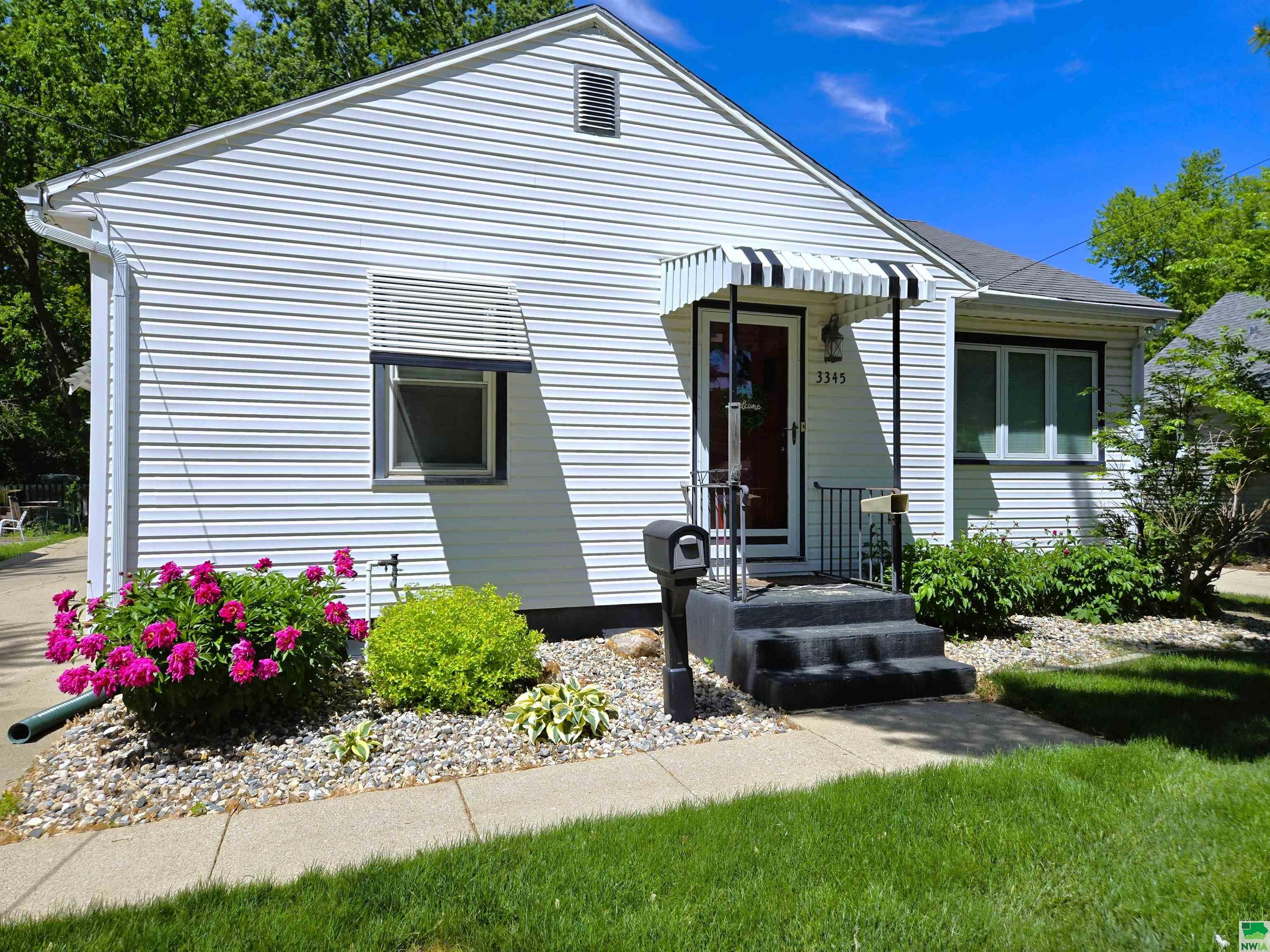3345 Concordia Dr, Sioux City, IA 51104 