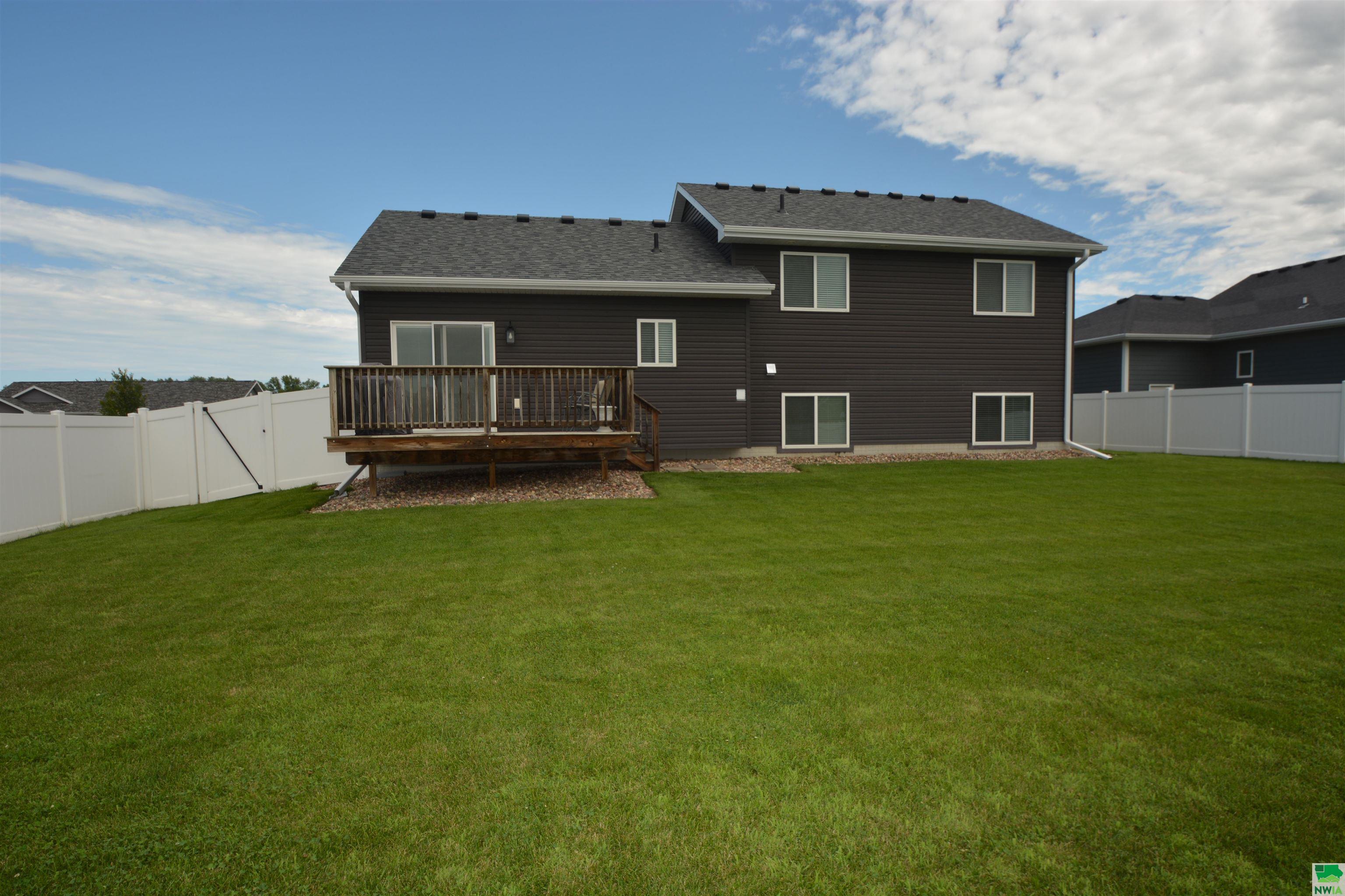 MLS #829445