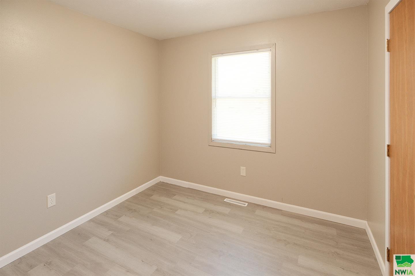 MLS #829448