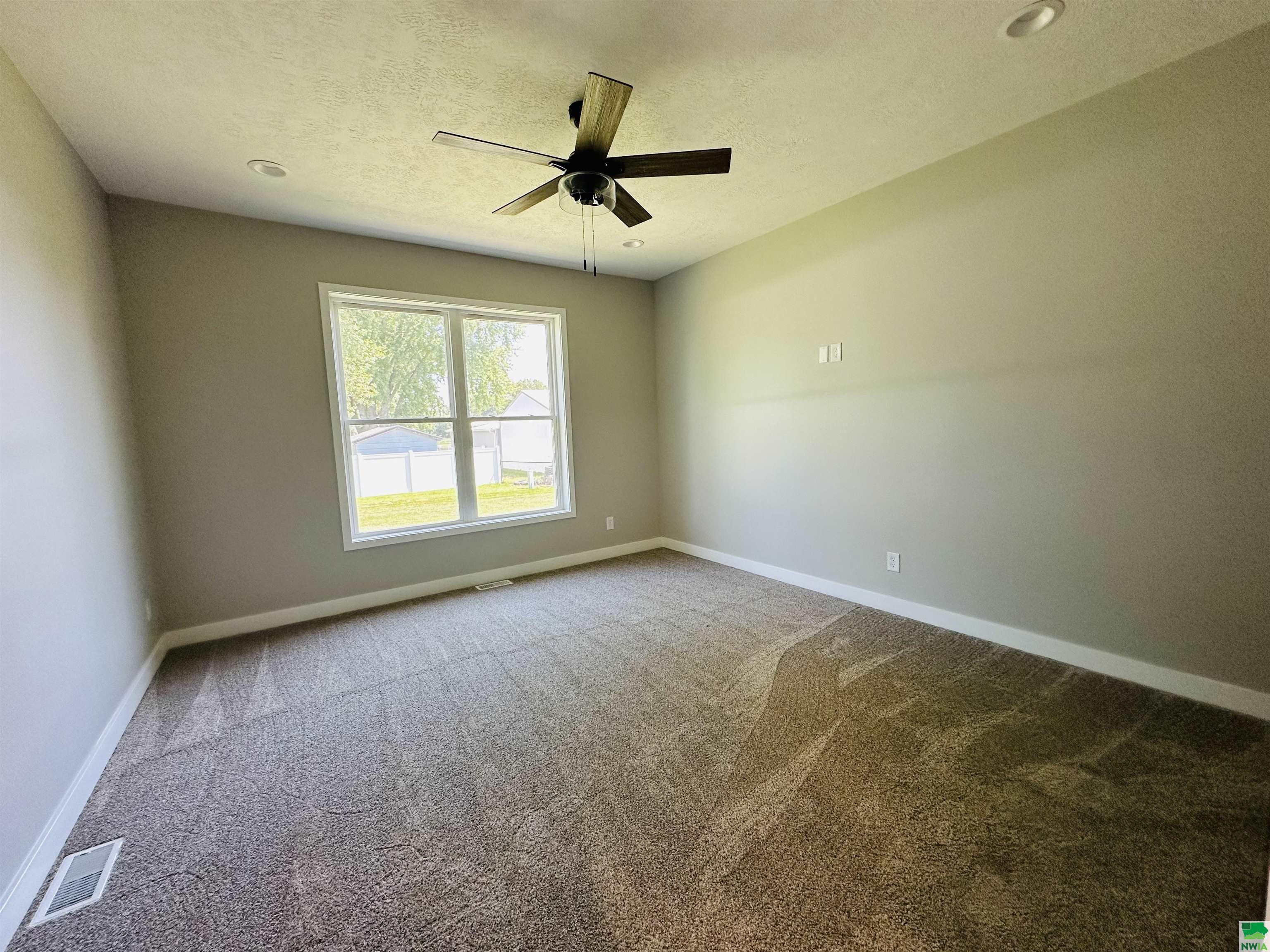 MLS #829450