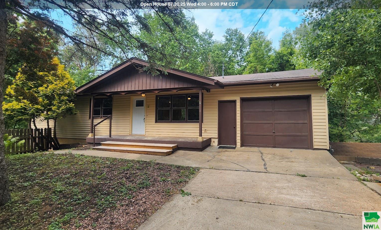 3420 BROKEN KETTLE RD, Sioux City, IA 51104 