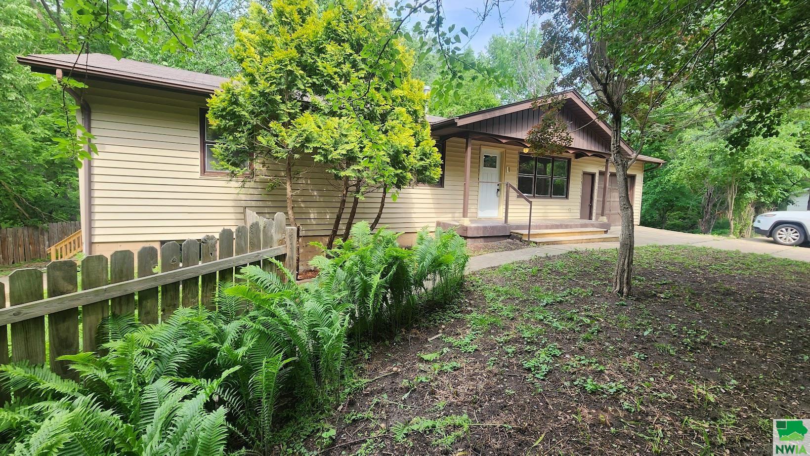 MLS #829451