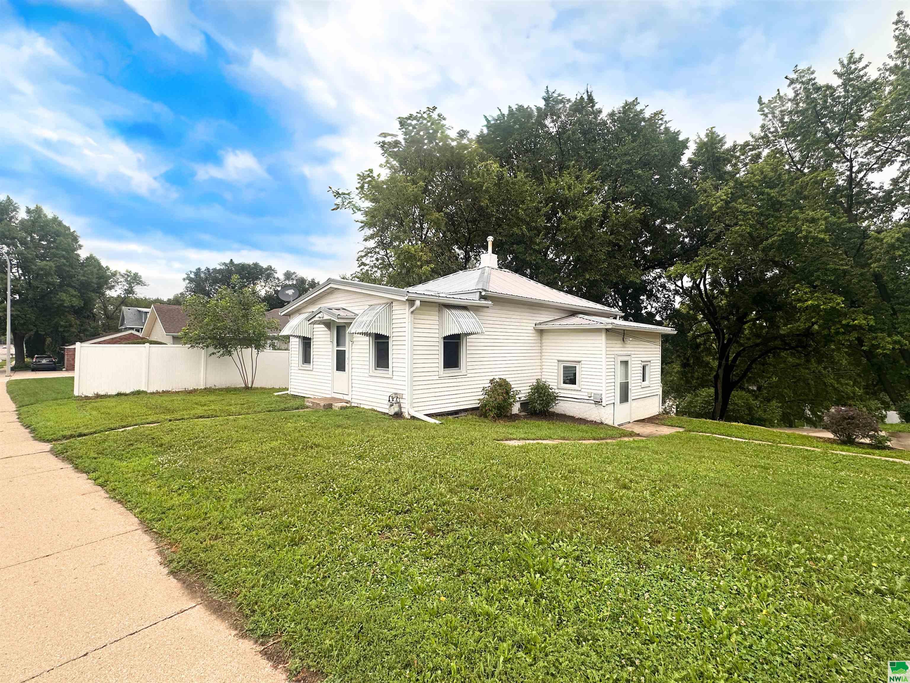 MLS #829452