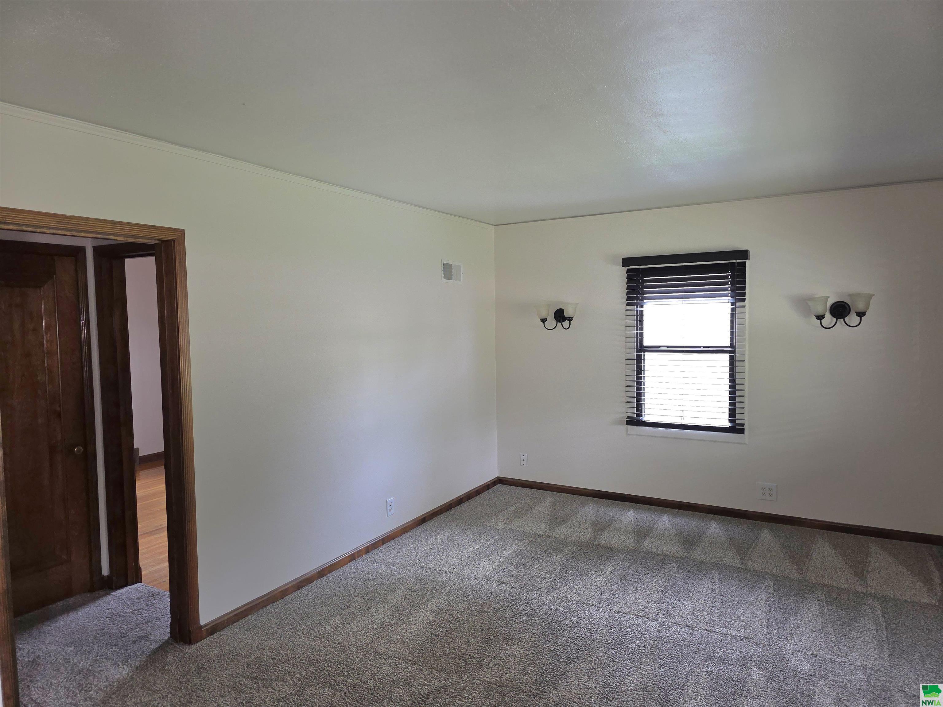 MLS #829458