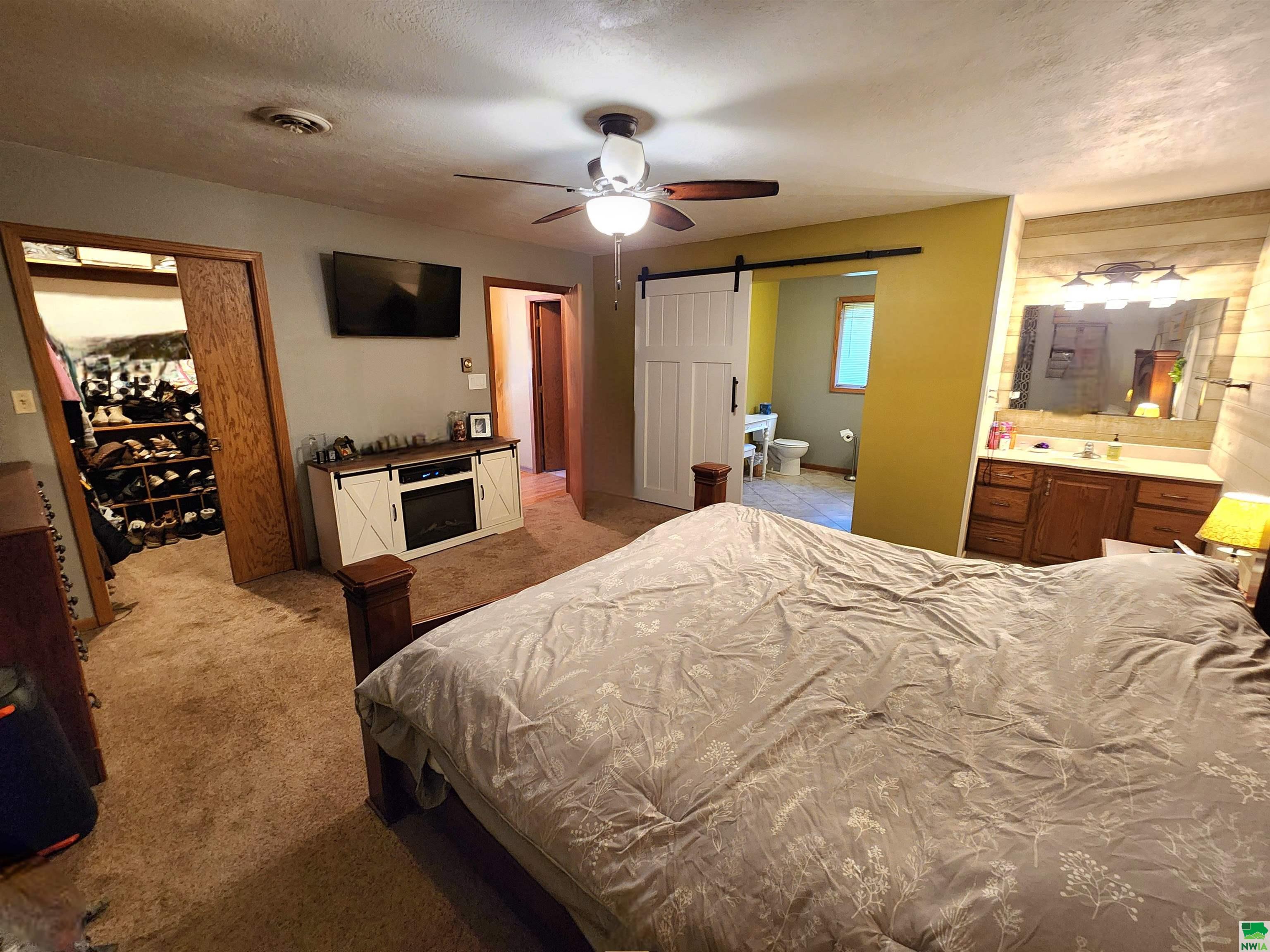 MLS #829460