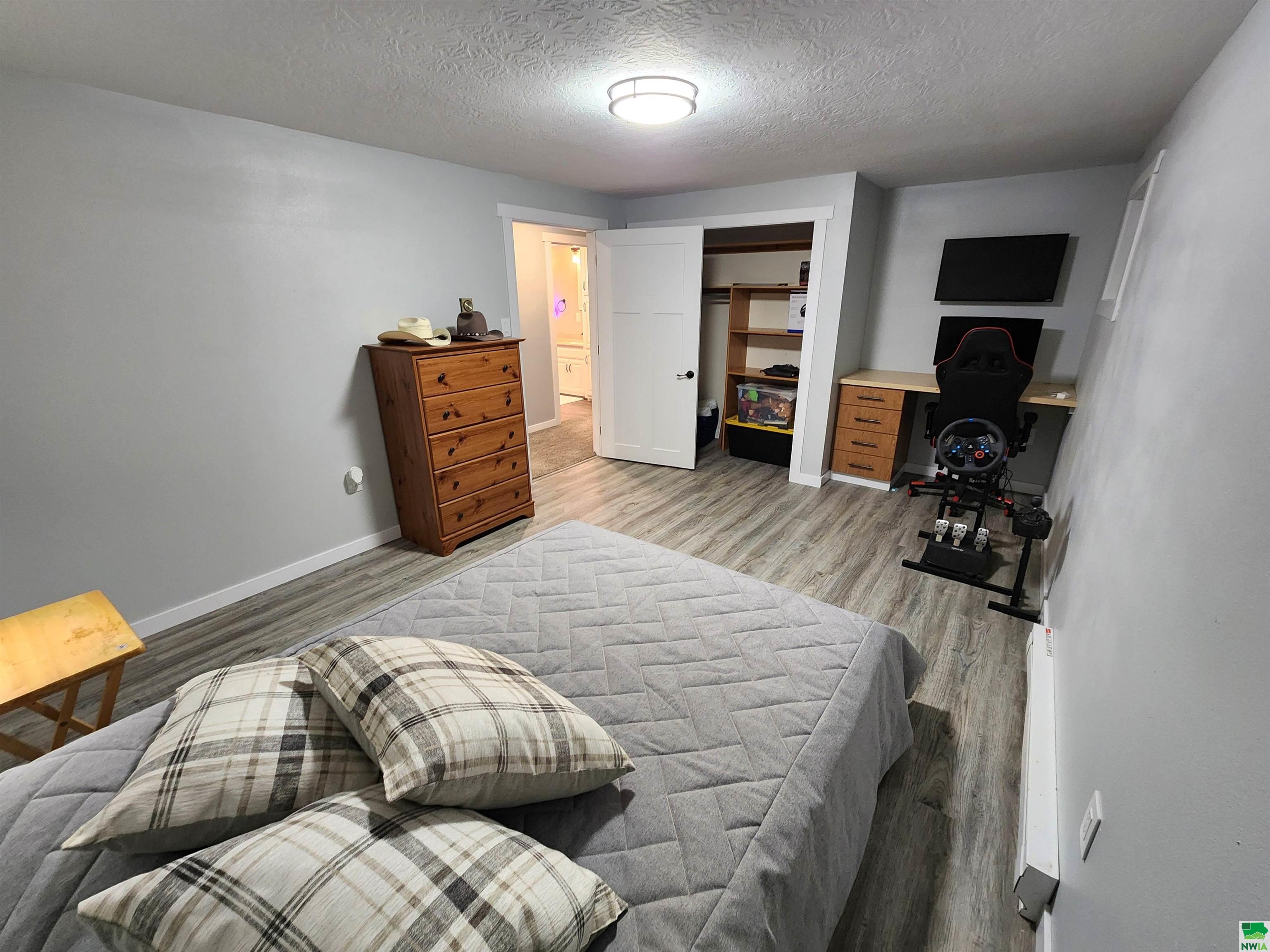MLS #829460