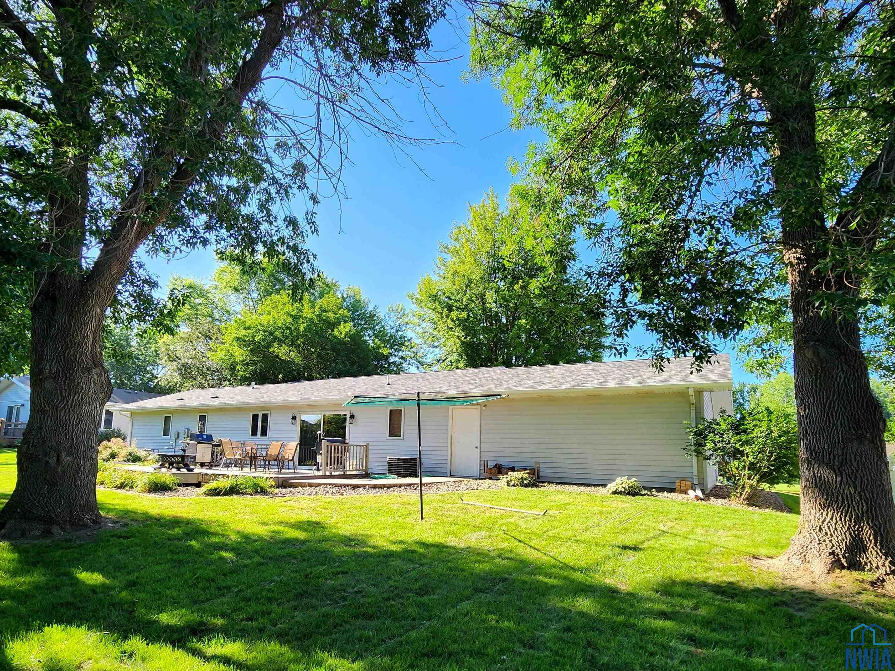 MLS #829460