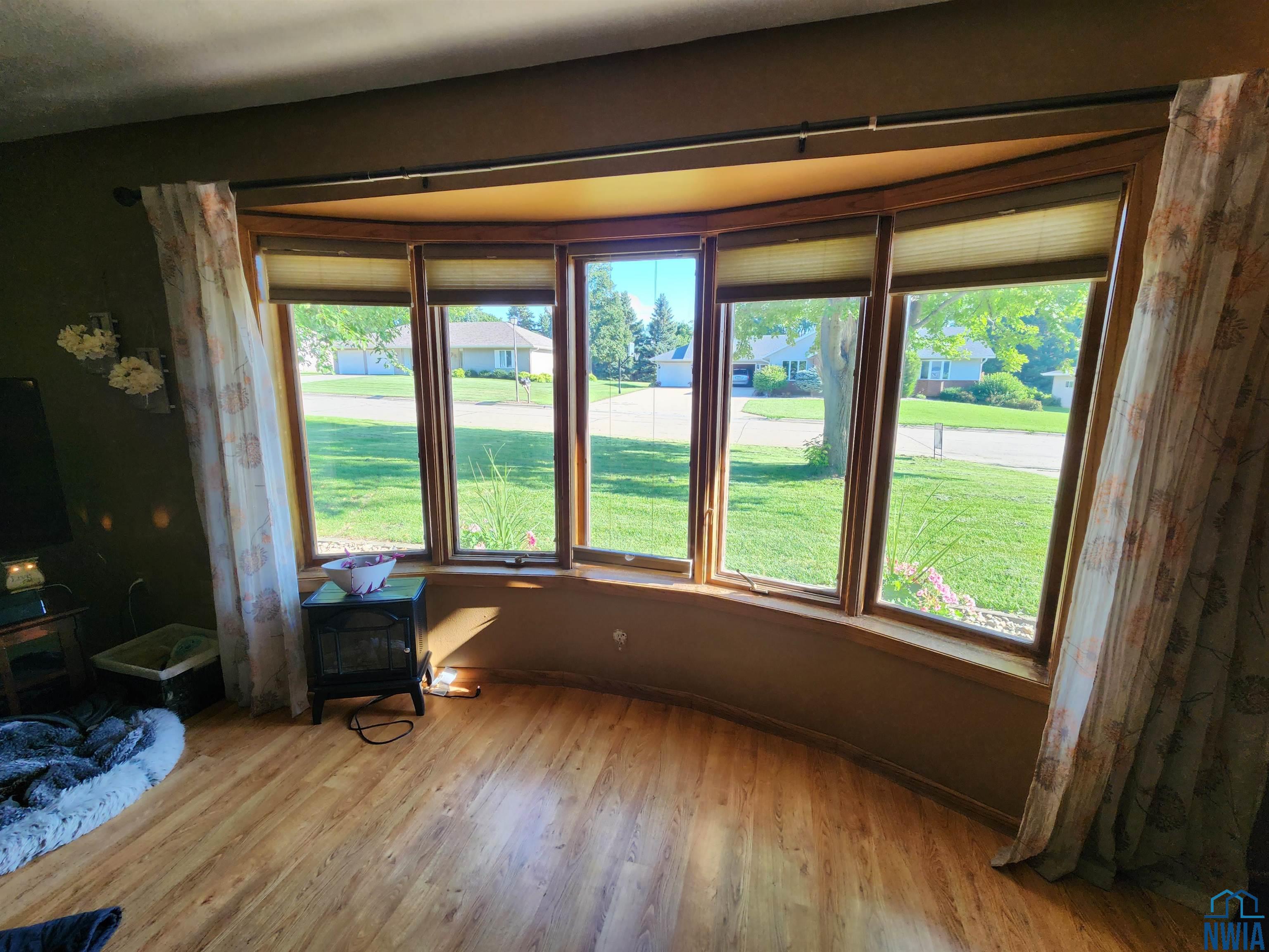 MLS #829460