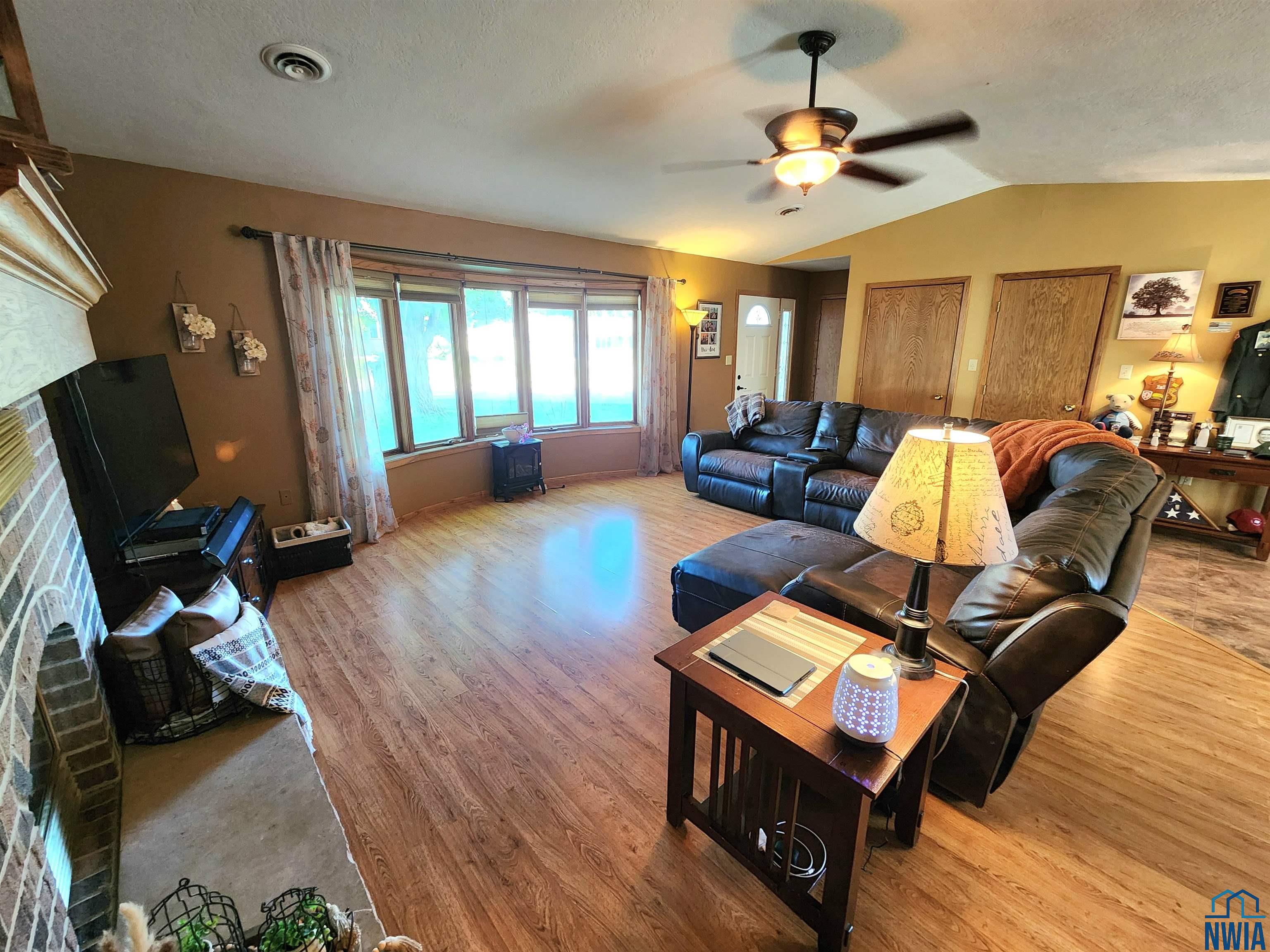 MLS #829460