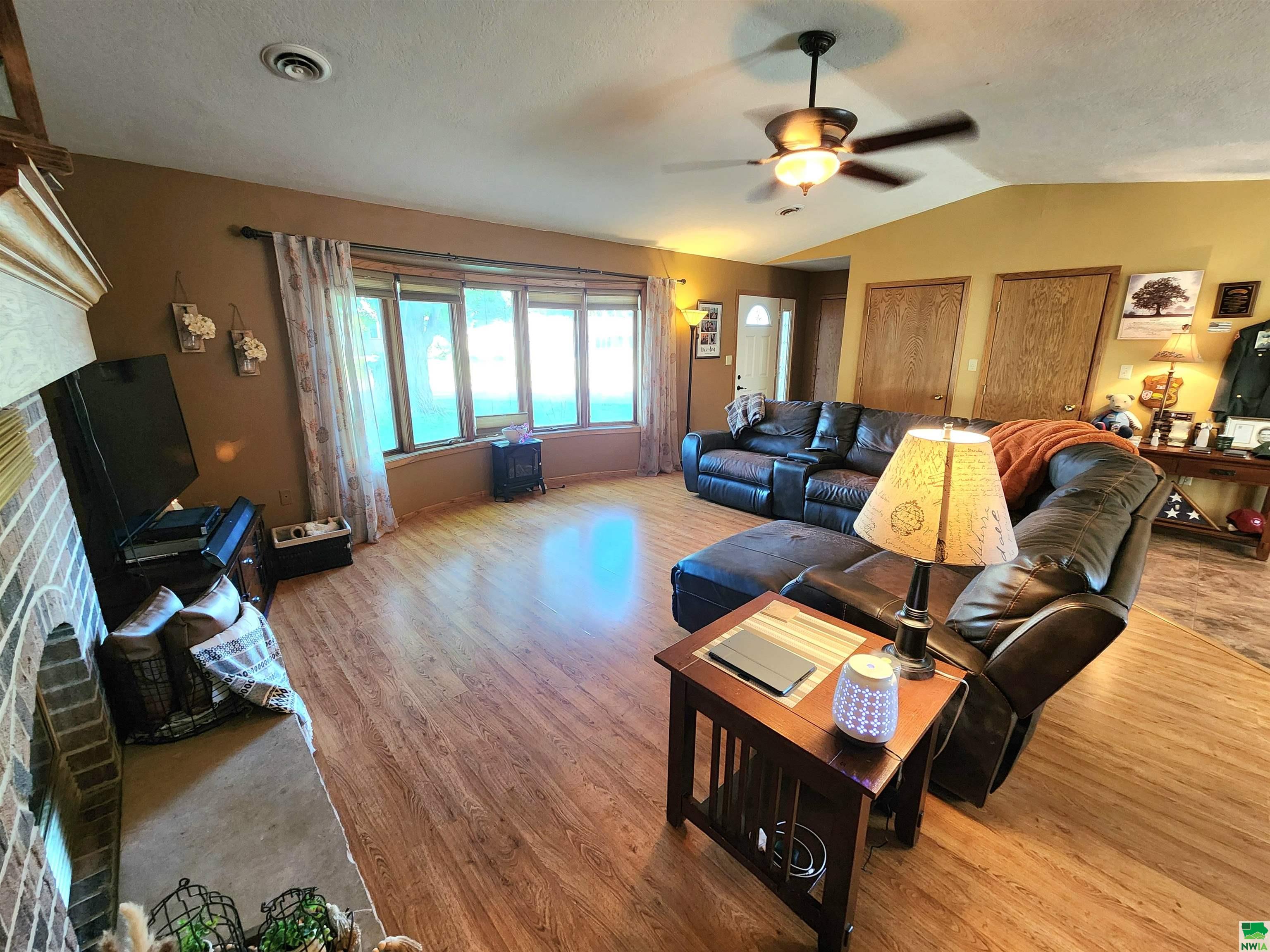 MLS #829460