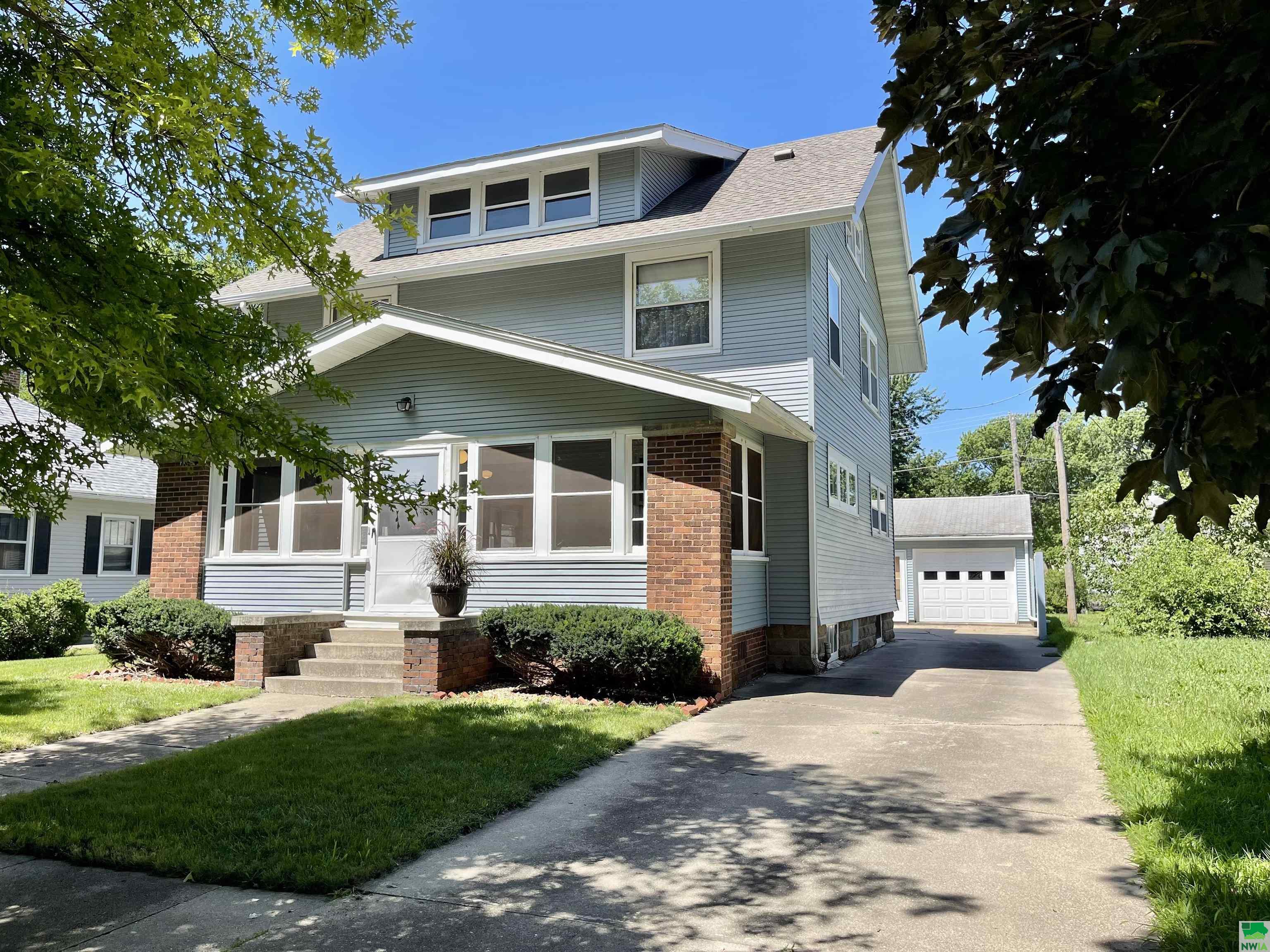 424 Geneseo St., Storm Lake, IA 50588 