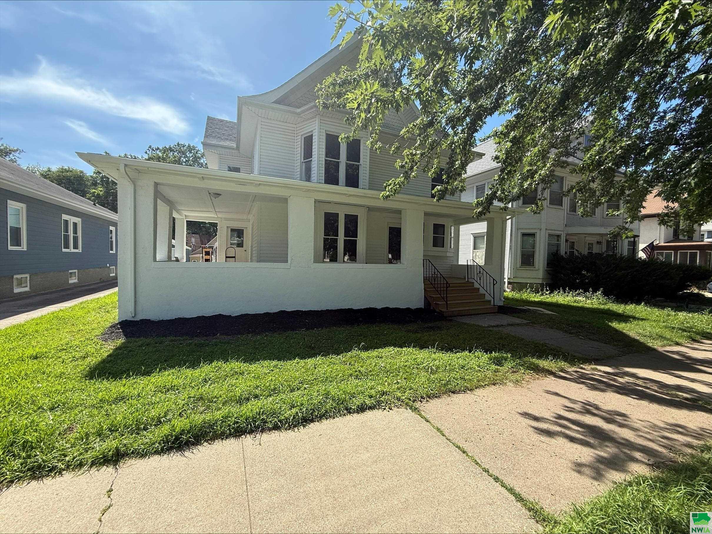 321 Central Ave SW, LeMars, IA 51031 