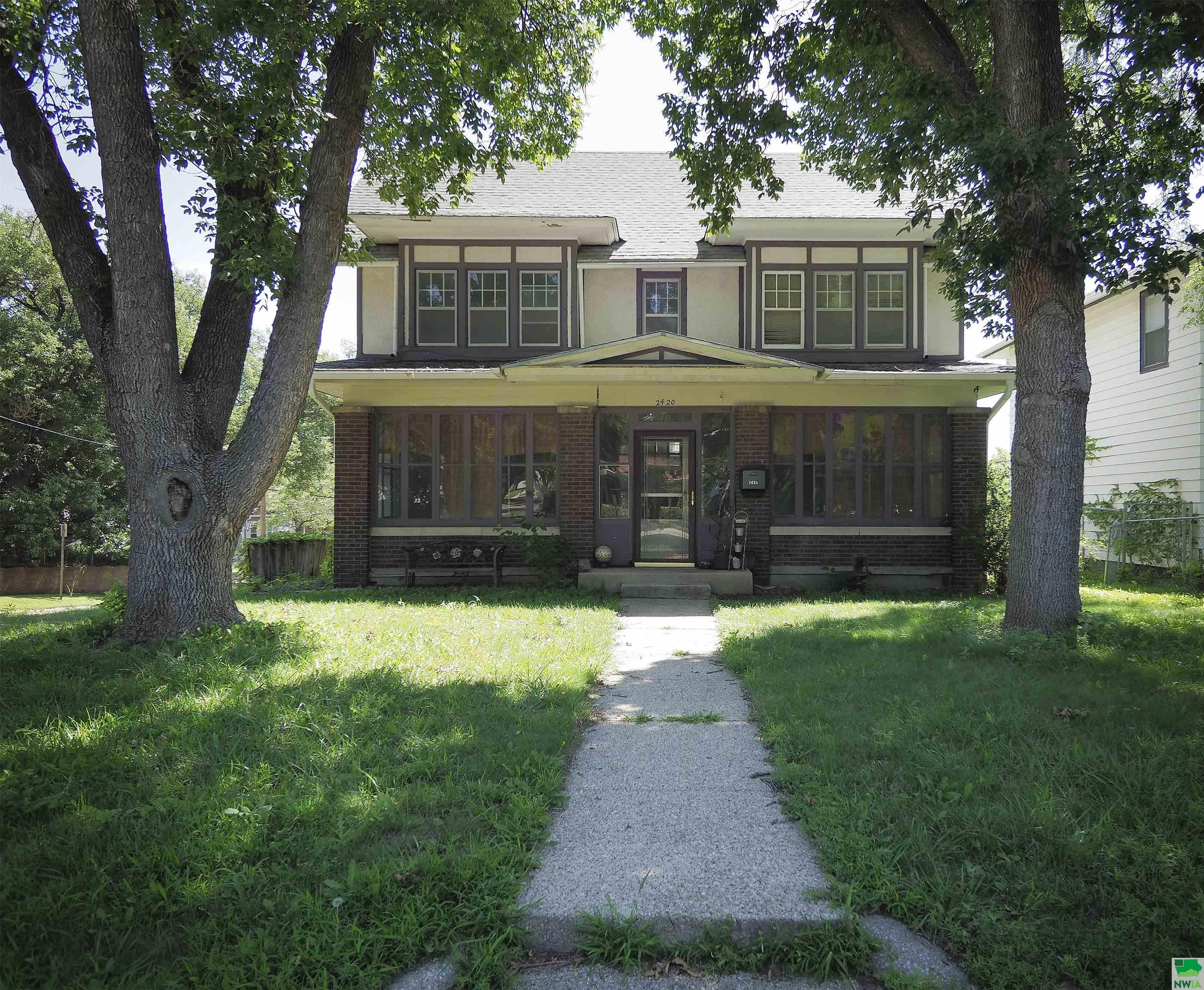 2420 JACKSON ST, Sioux City, IA 51104 