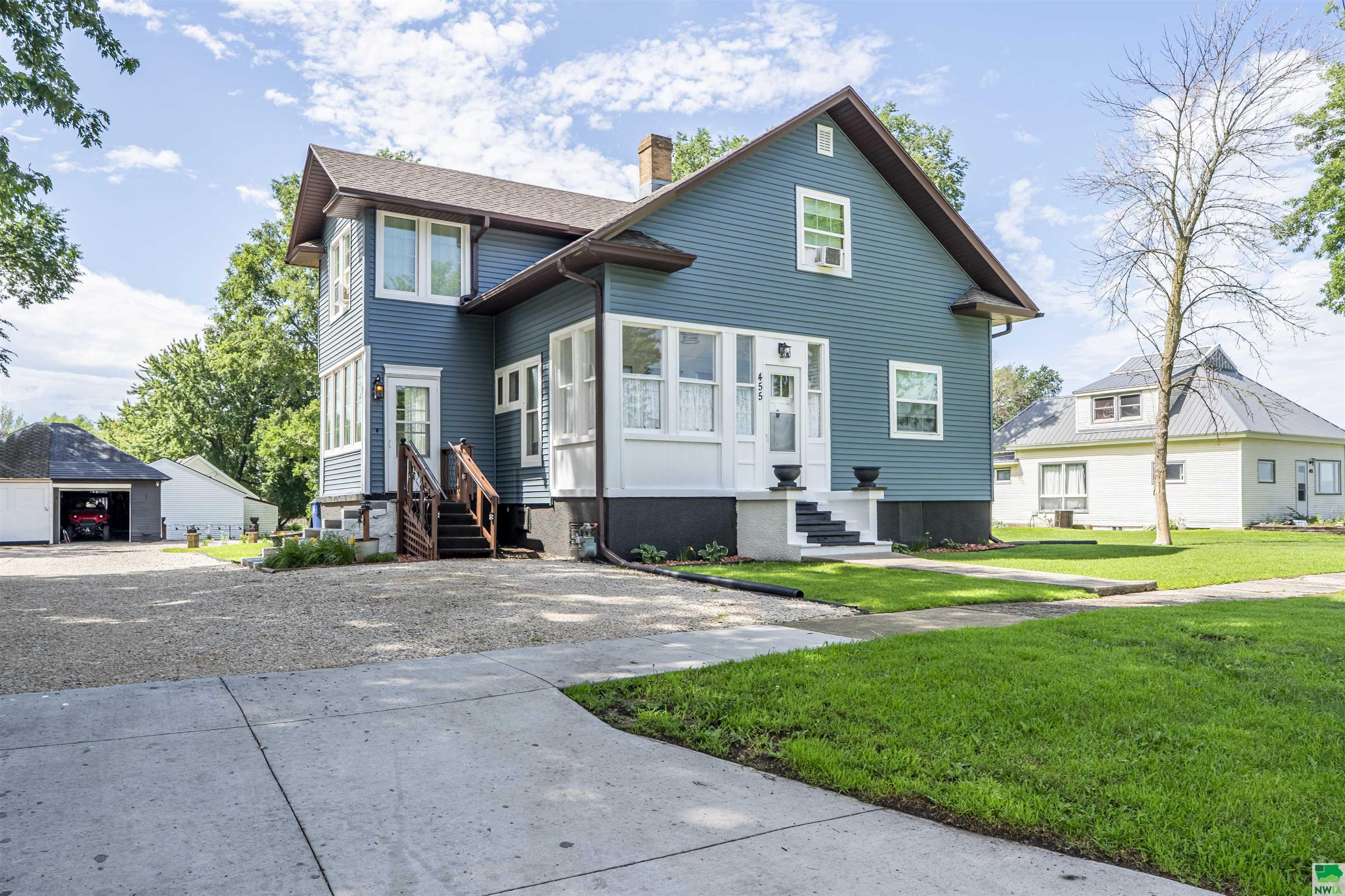455 3rd st NW, Primghar, IA 51245 