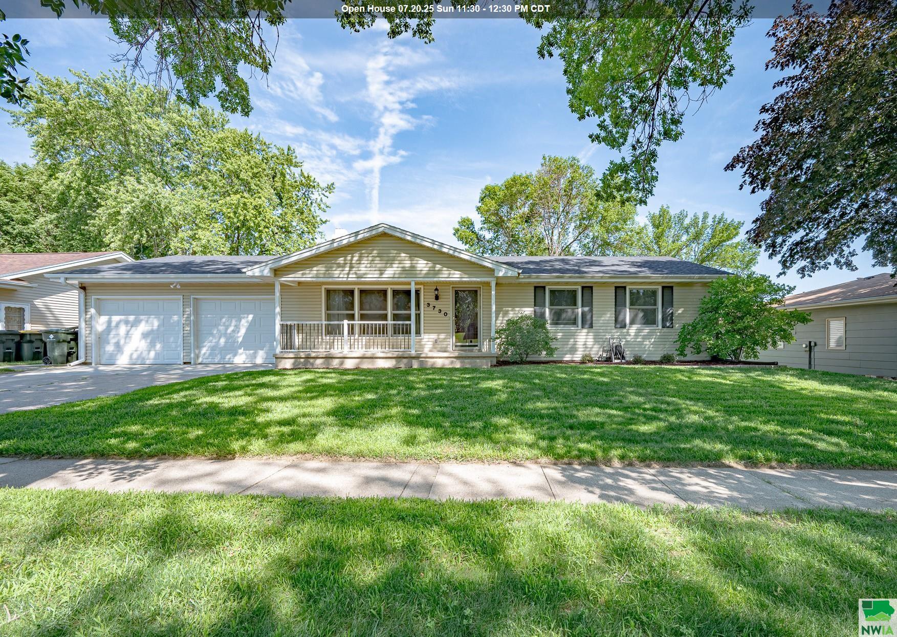 3730 MOHAVE DR, Sioux City, IA 51104 