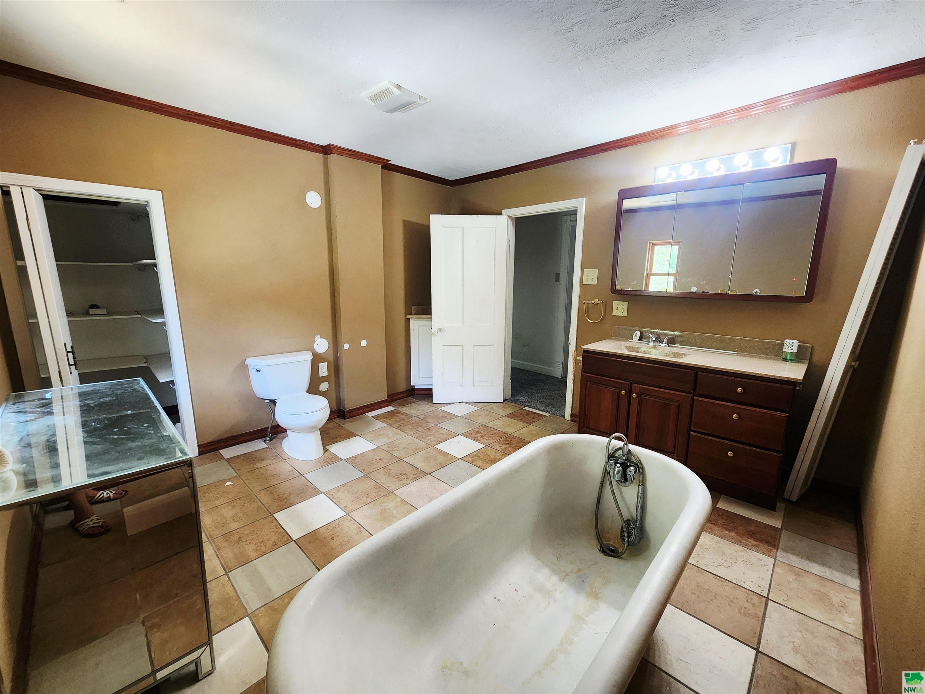 MLS #829487
