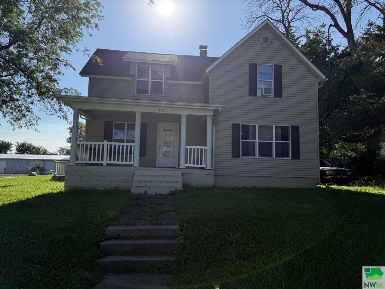 767 2ND ST N, Cherokee, IA 51012 